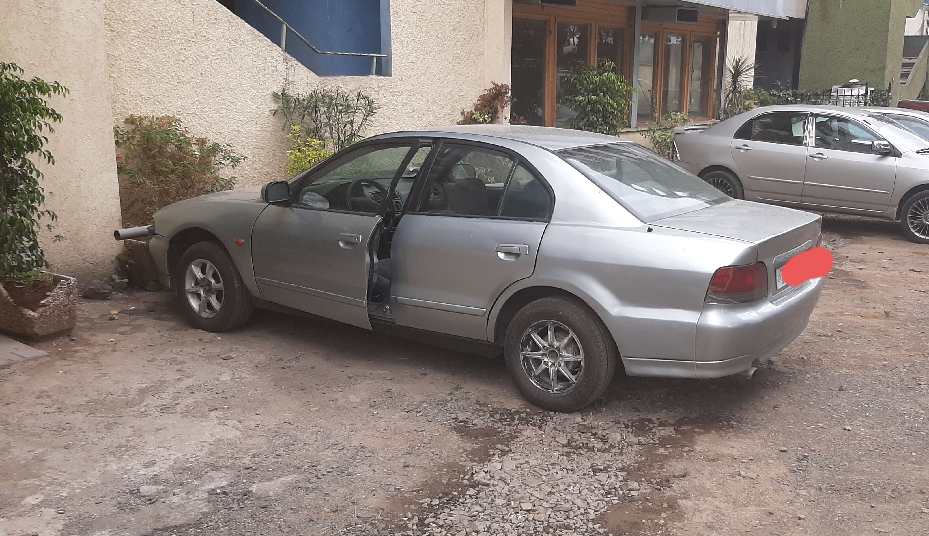 Mitsubishi Galant Saloon 1997 - Image