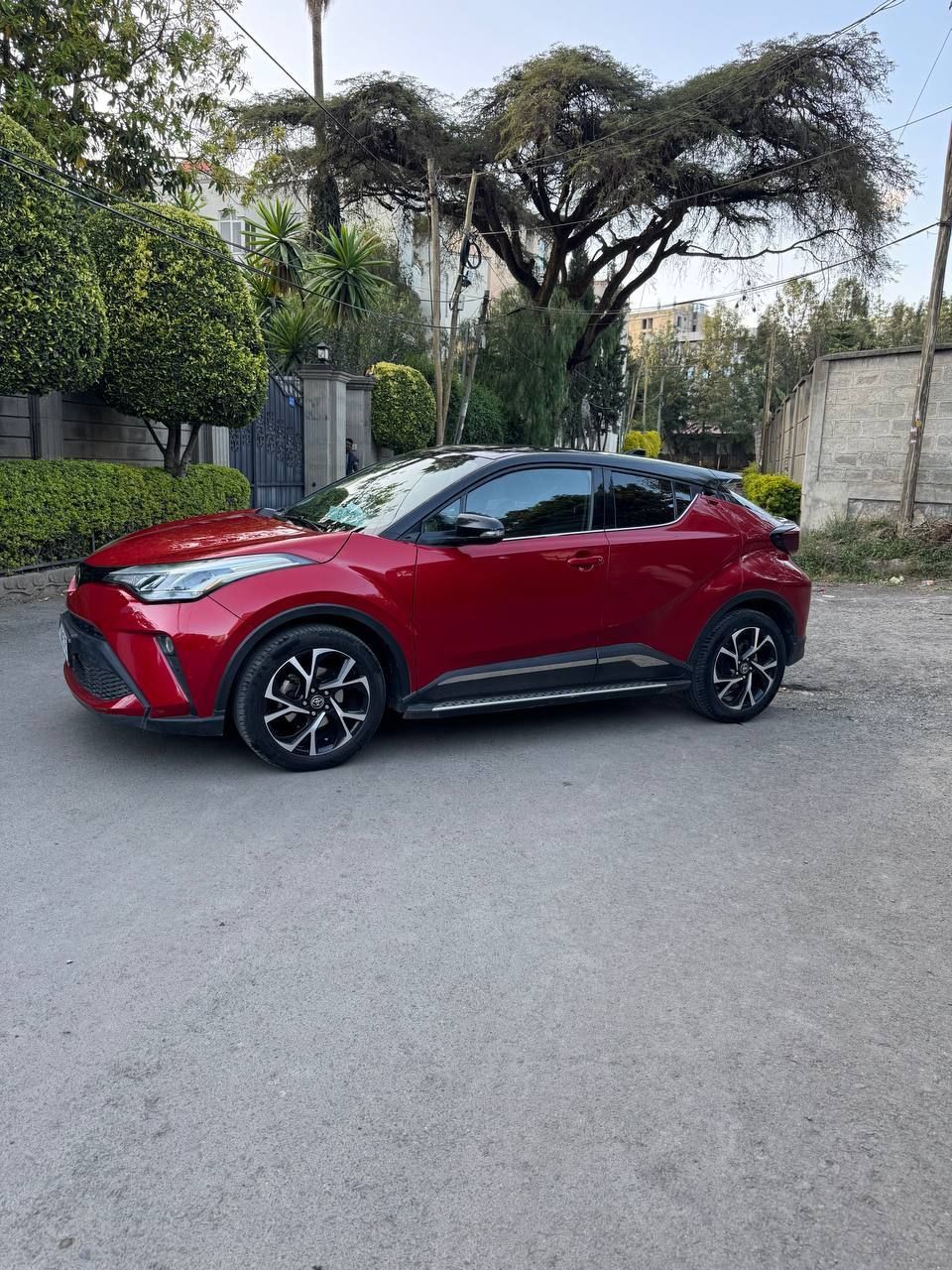 TOYOTA CH-R - Image