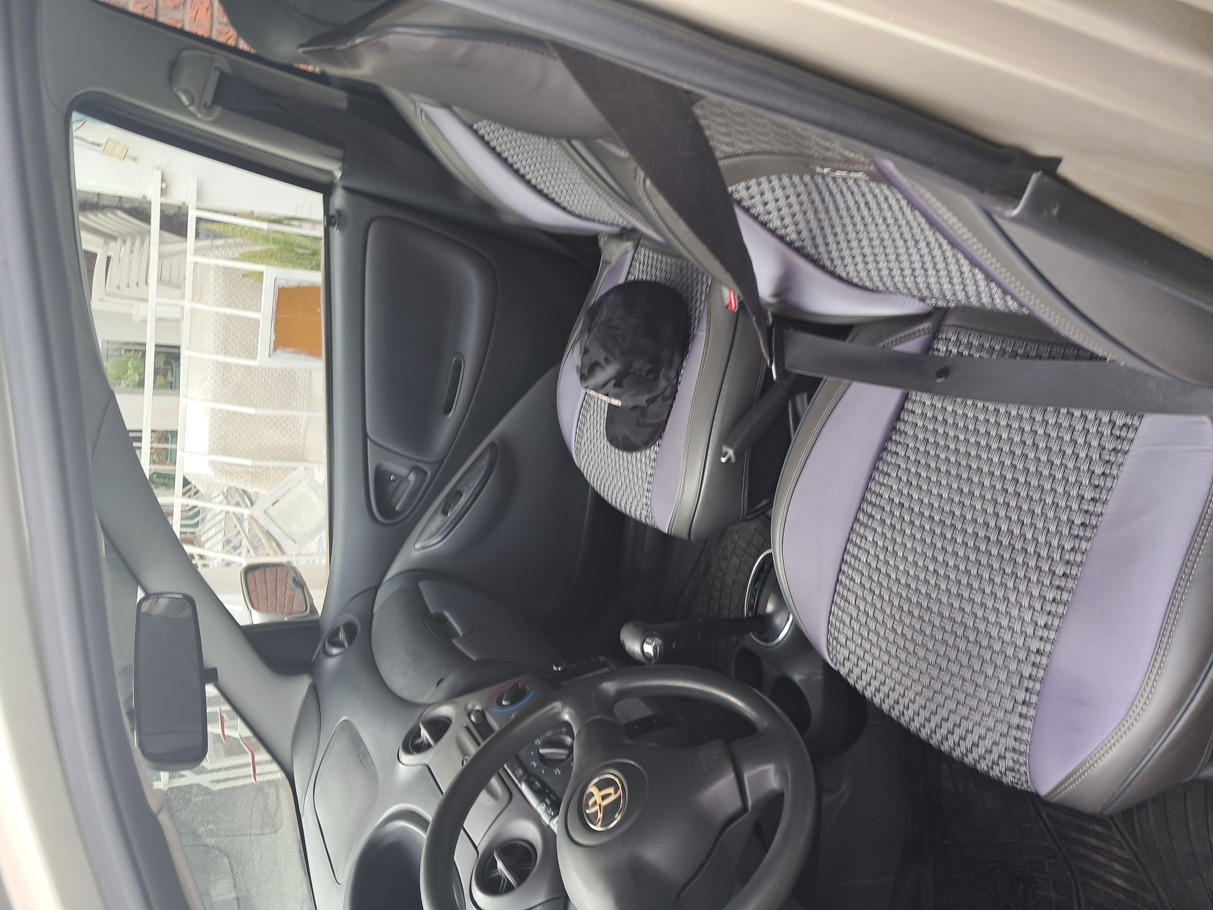 TOYOTA VITZ 2002 - Image