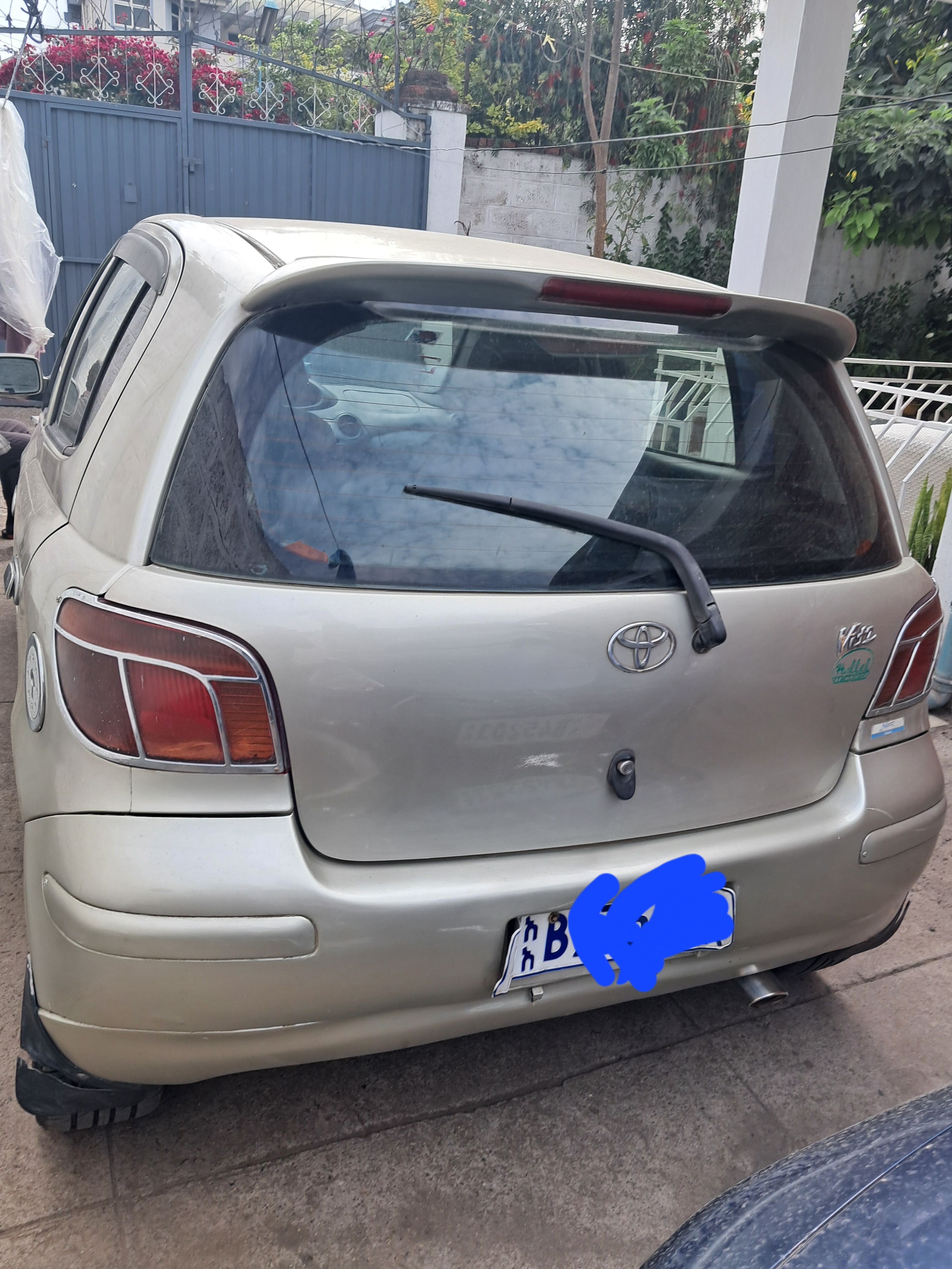 TOYOTA VITZ 2002 - Image