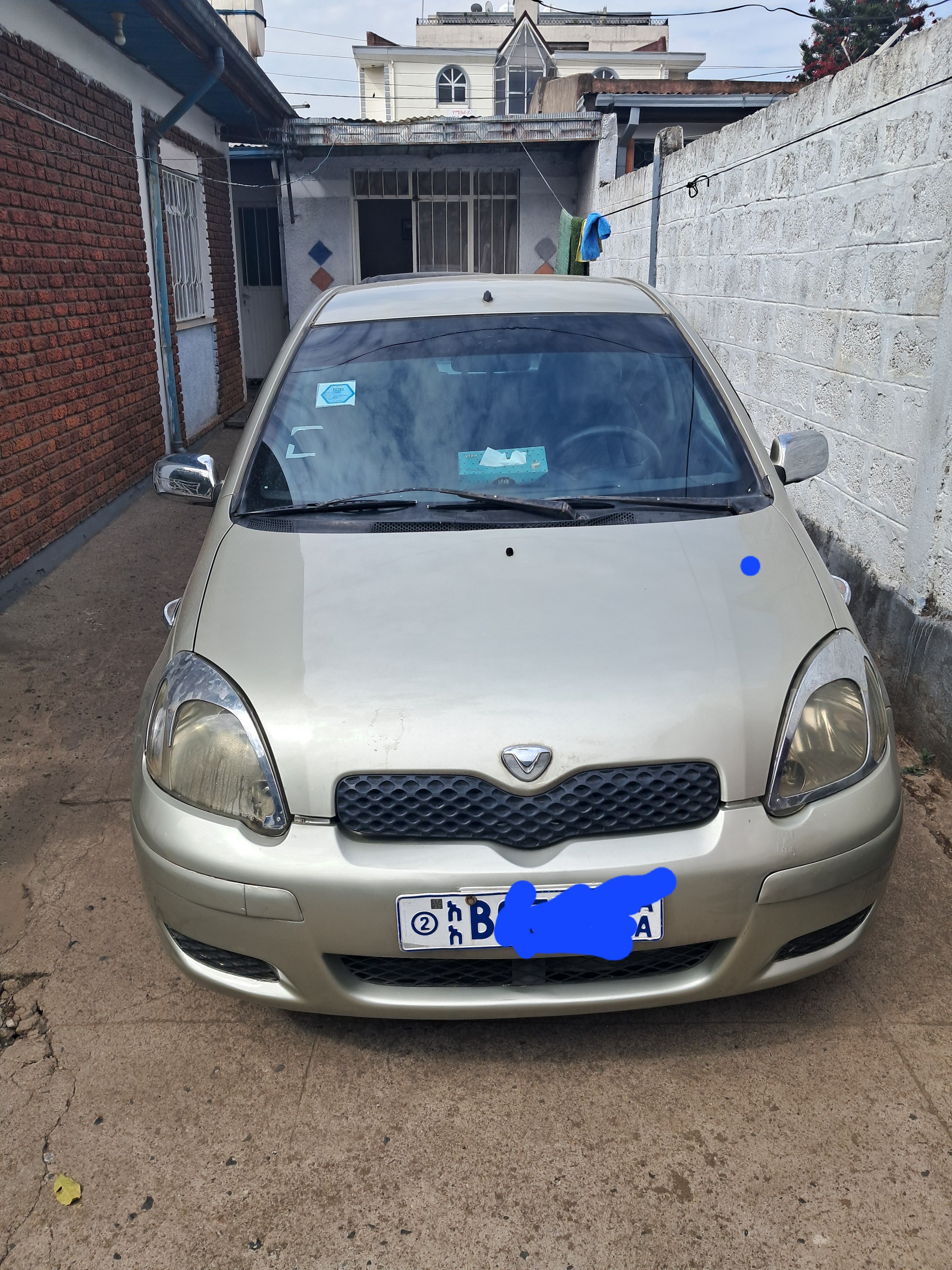 TOYOTA VITZ 2002