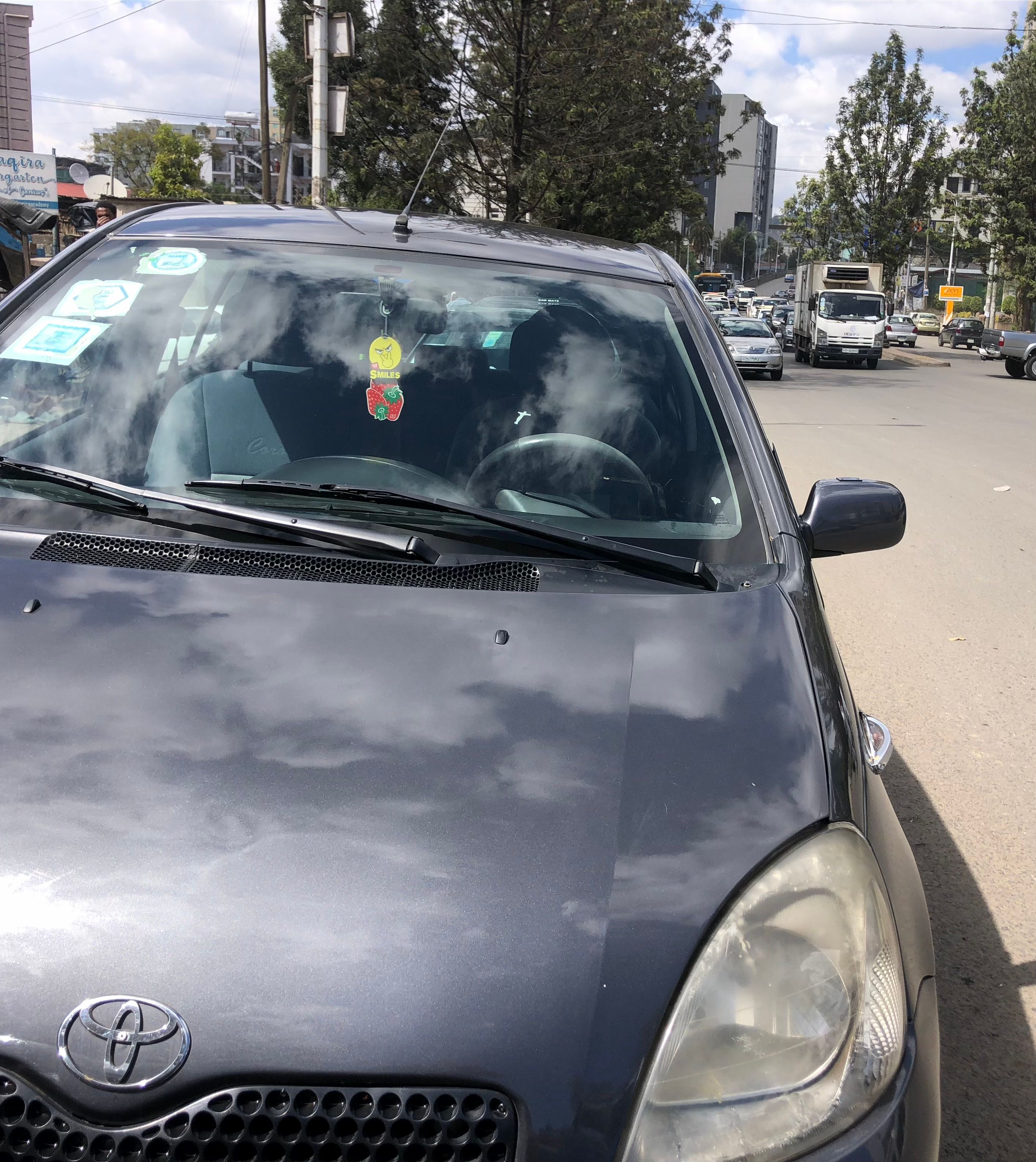 Yaris Vitz 2000 - Image