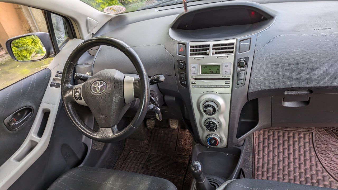 Yaris Compact 2008 - Image