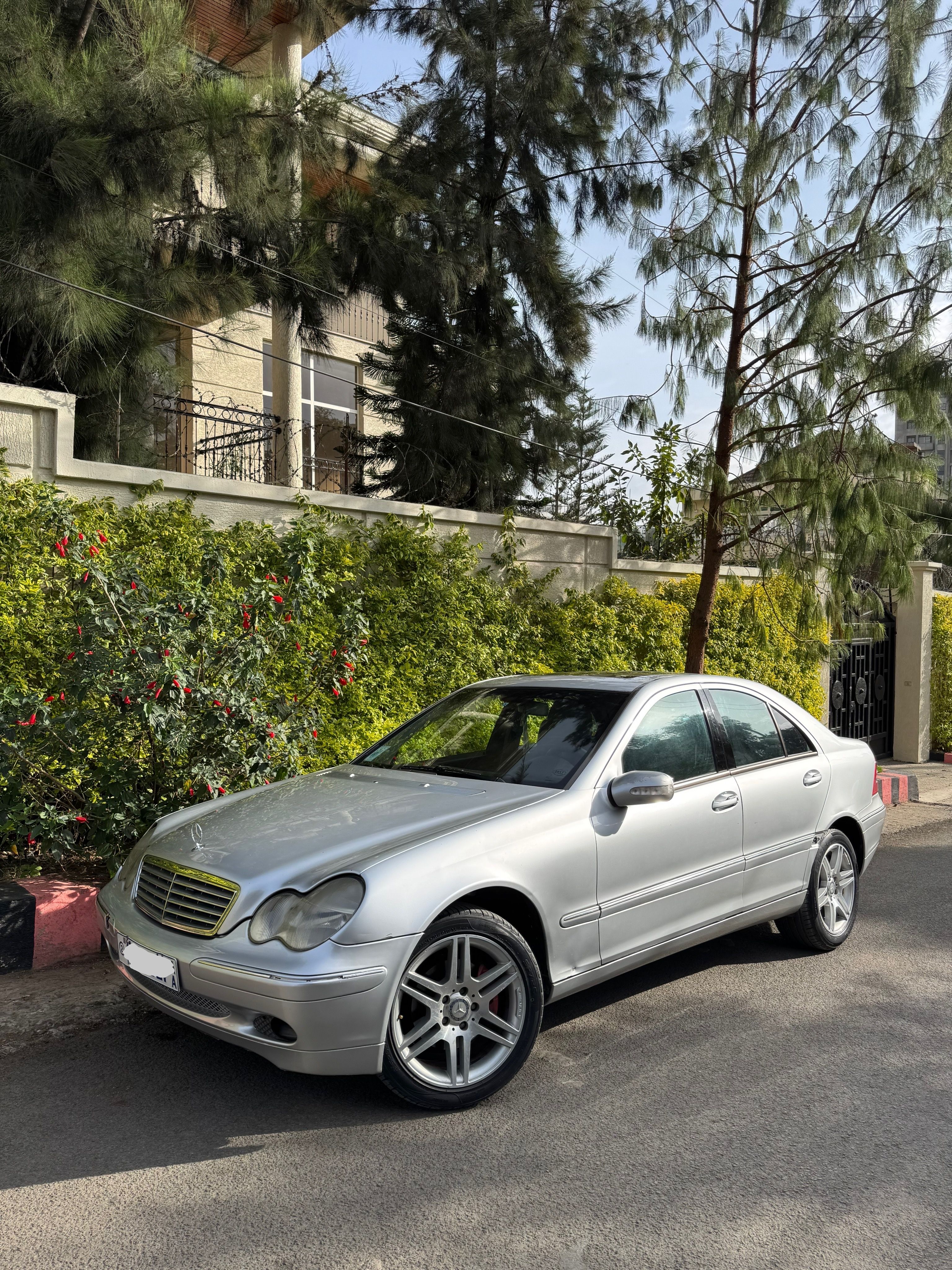Mercedes C200
