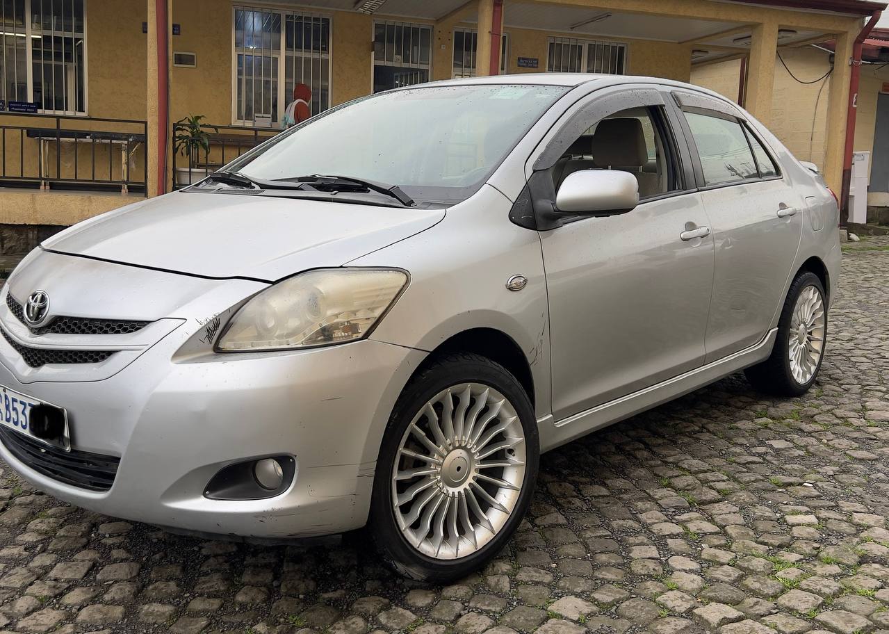 Toyota Yaris Belta 2008