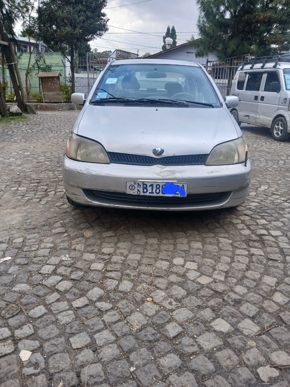 Toyota platz real 2002 - Image