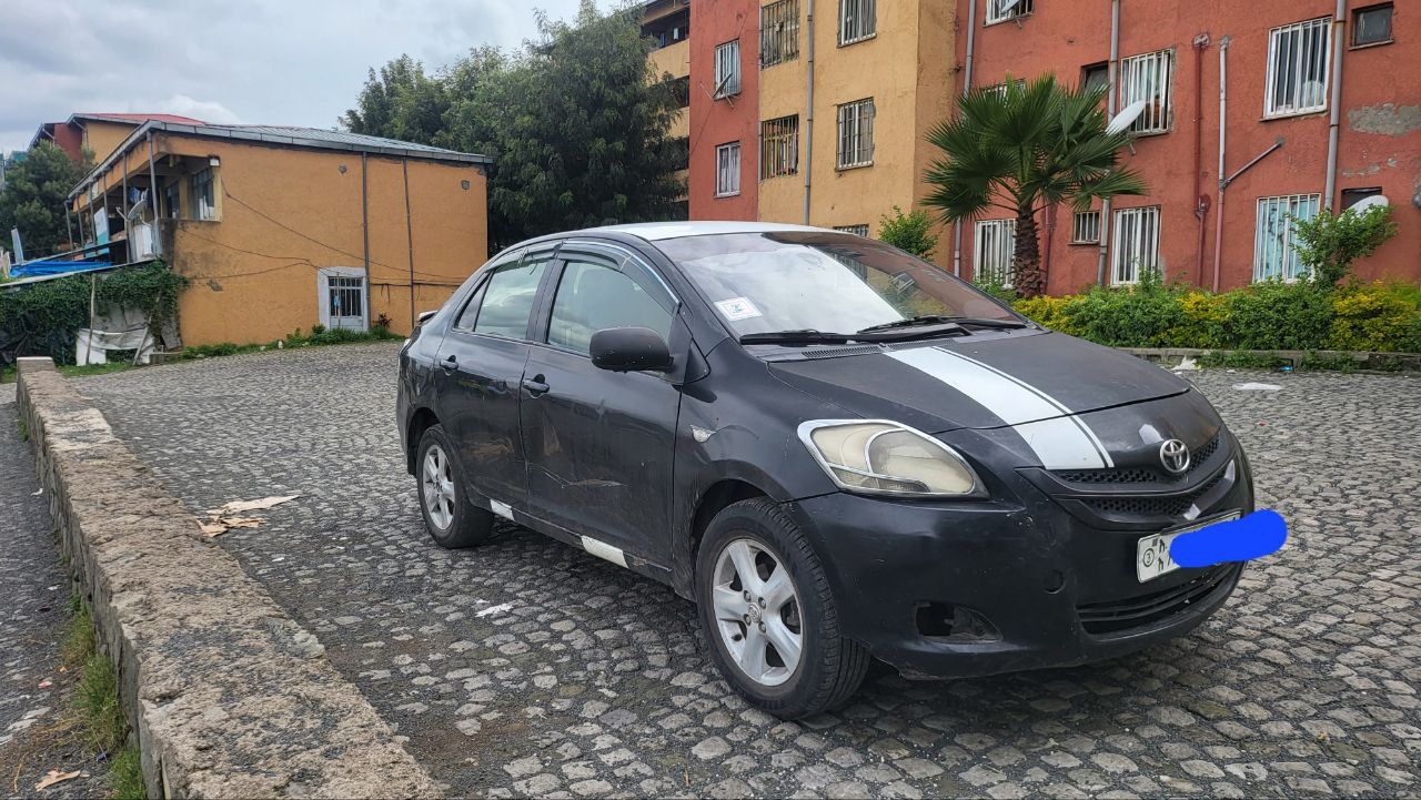 Toyota Yaris Sedan  - Image