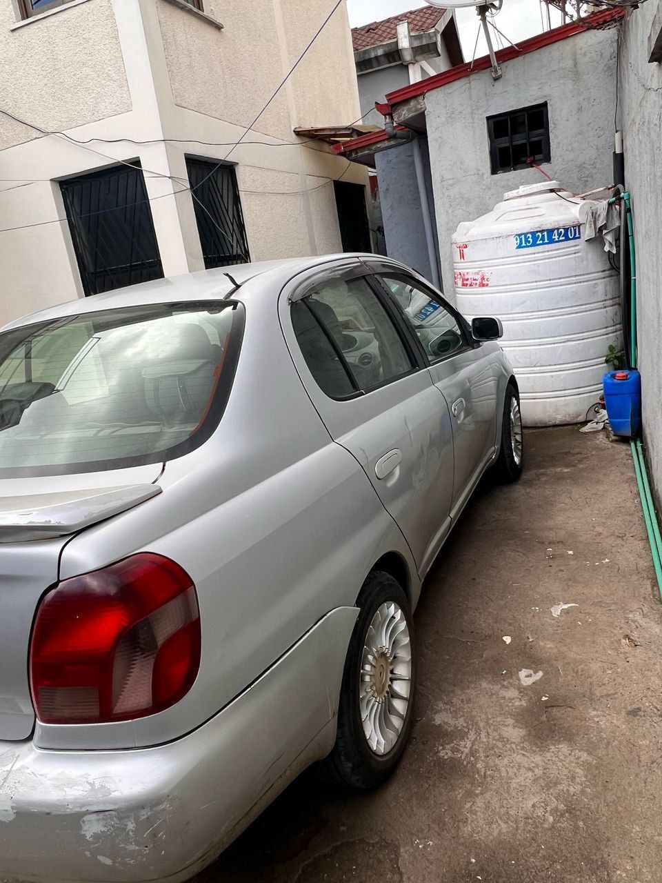 Toyota platz 2002 - Image