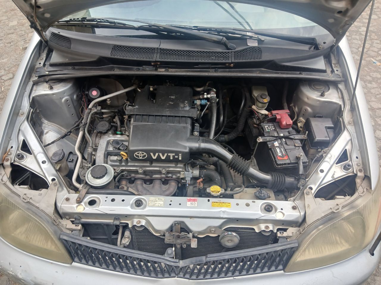 Toyota platz 2002 - Image