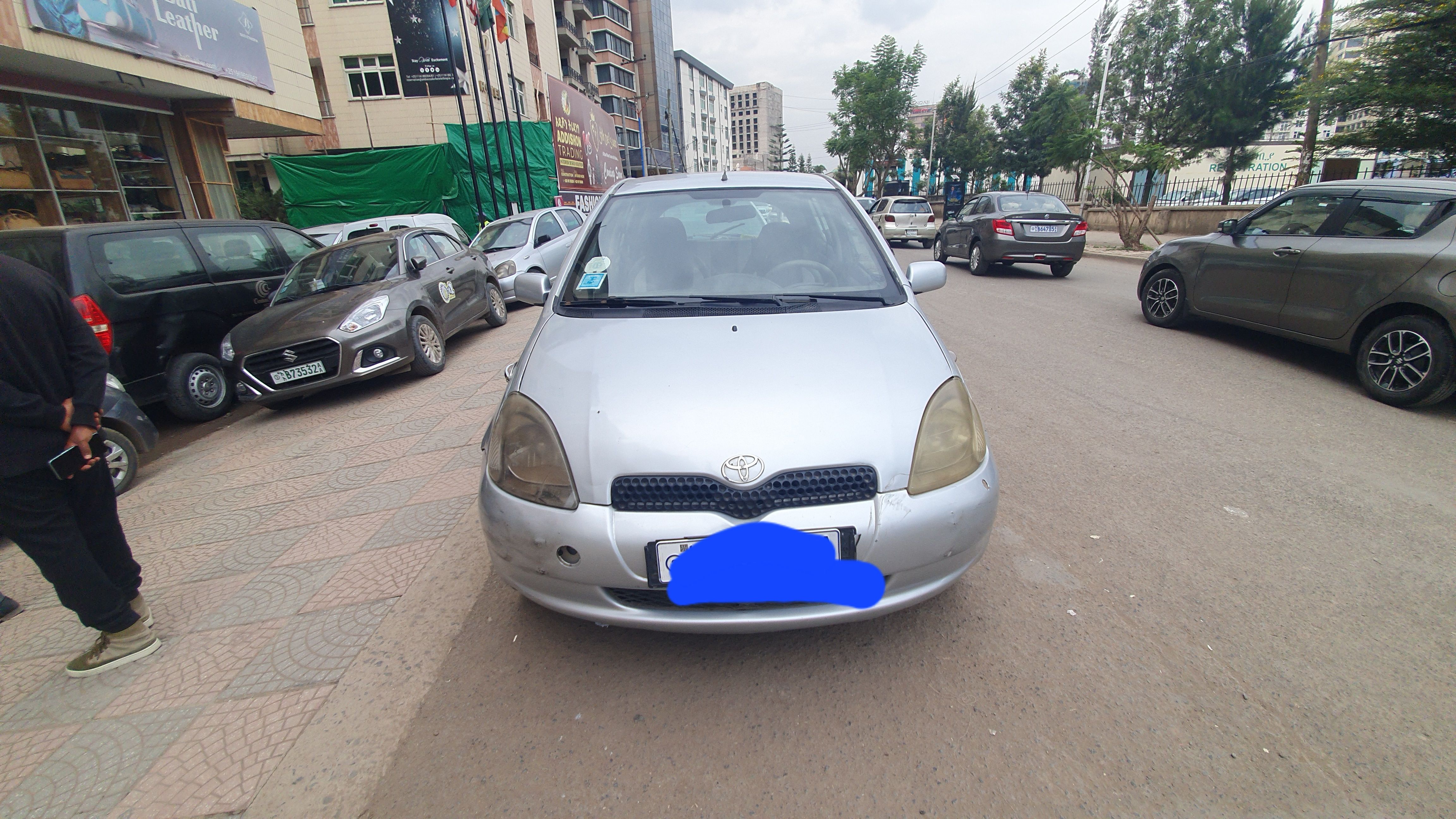 Toyota Vitz 2001