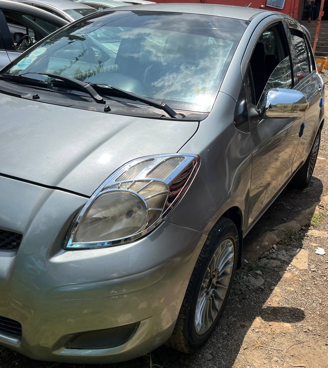 Toyota yaris compact 2010 - Image
