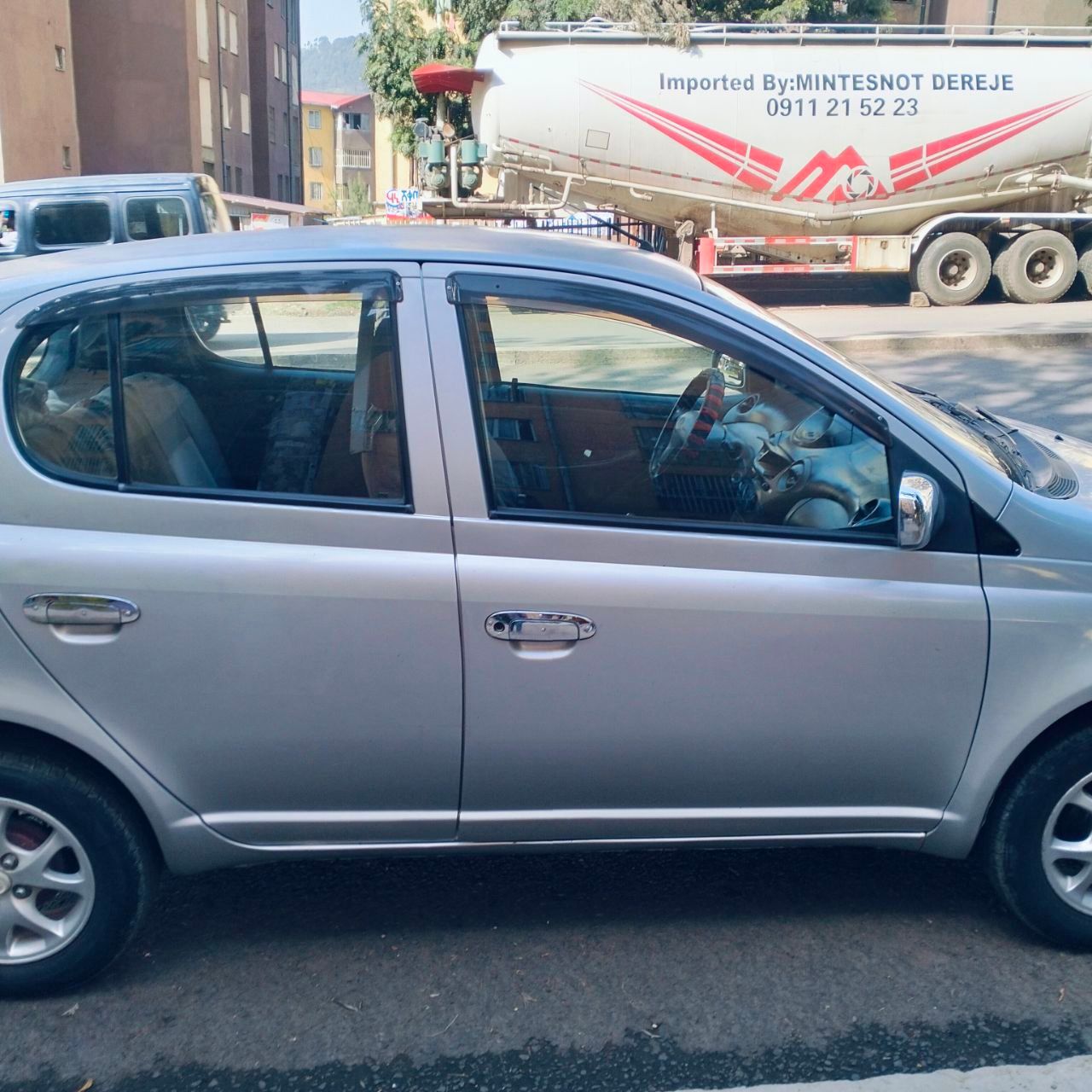 Toyota Vitz 2001 - Image