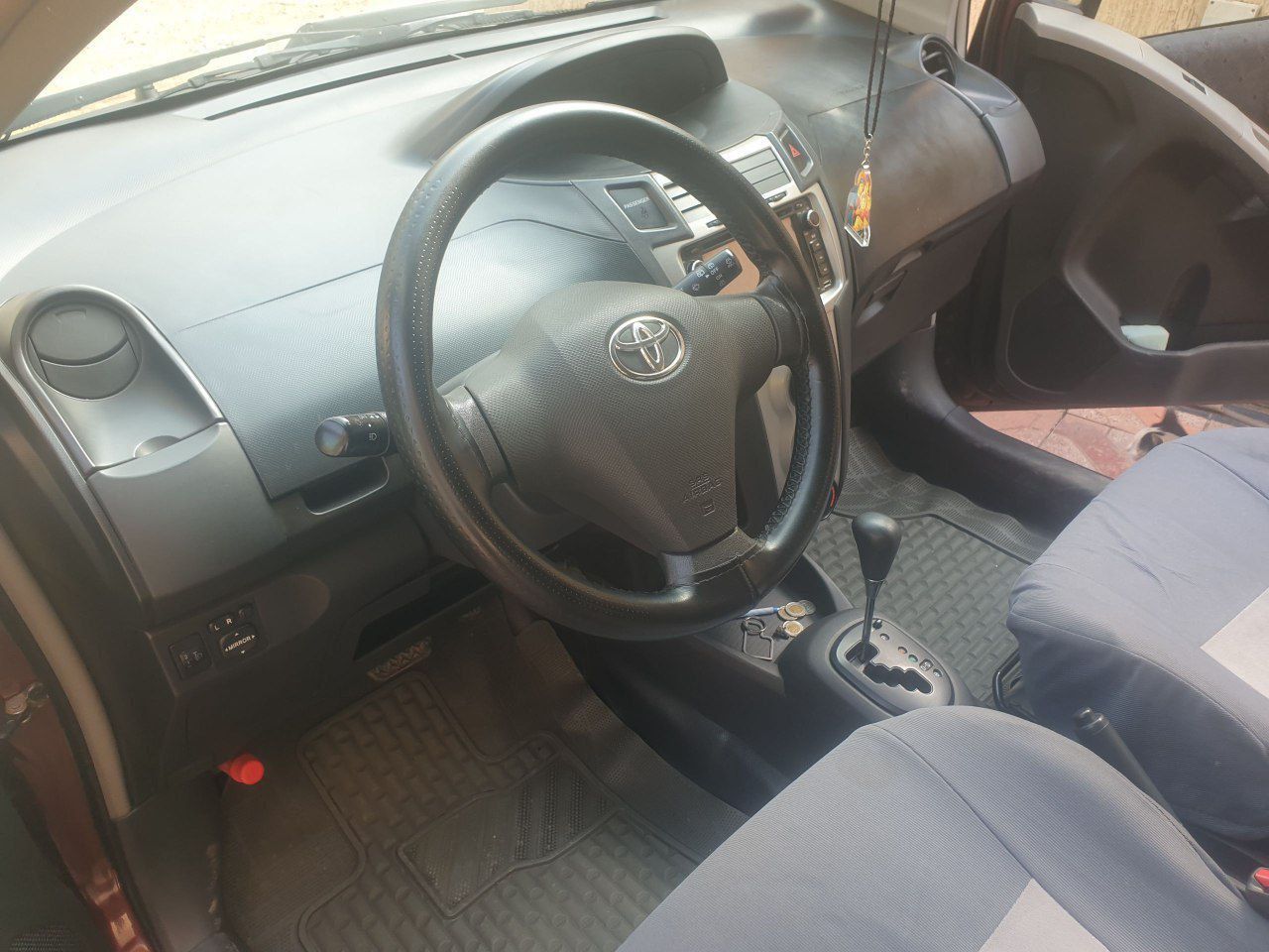 Toyota Yaris 2010 - Image
