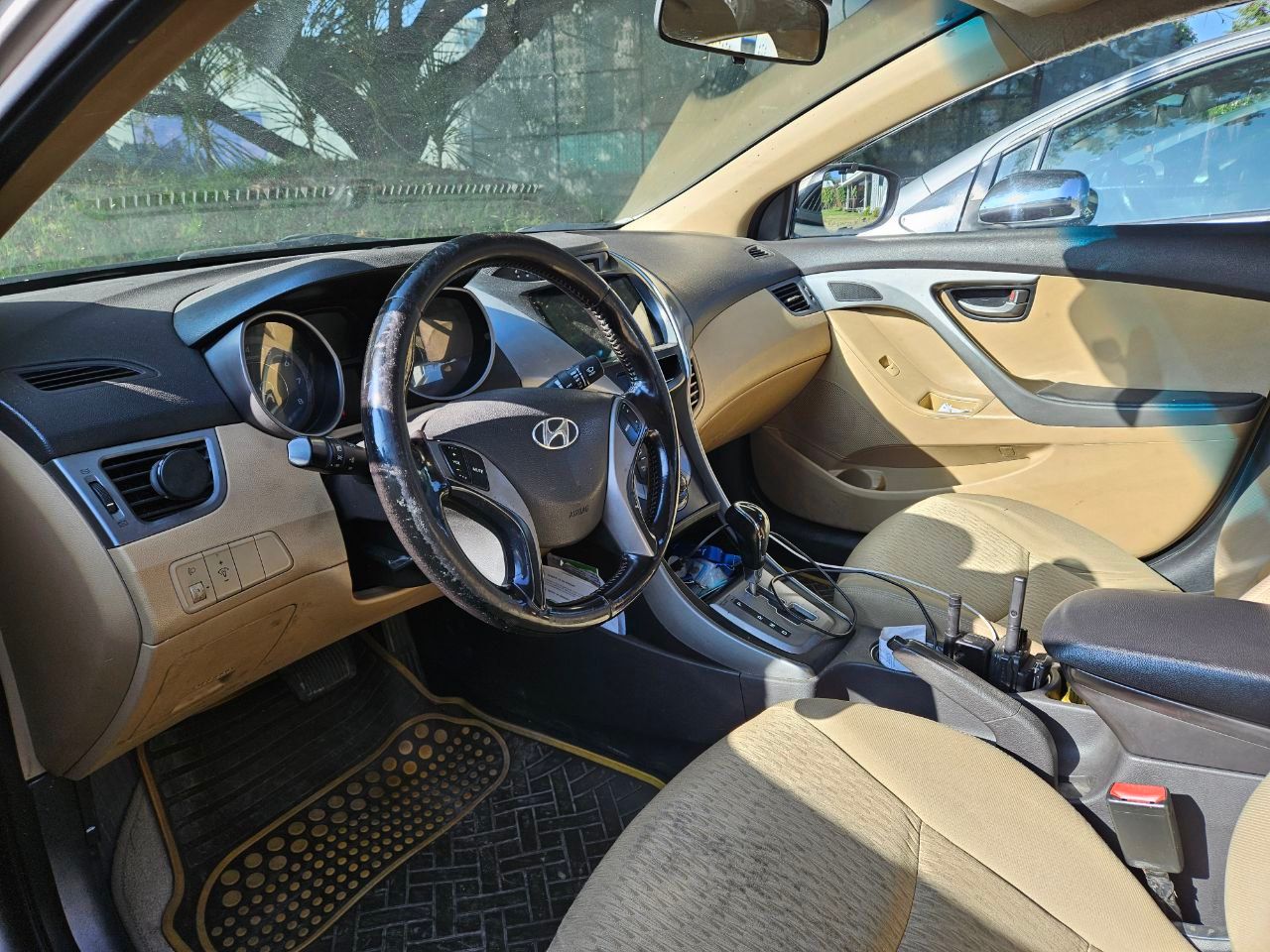 Hyundai Elantra 2012 - Image