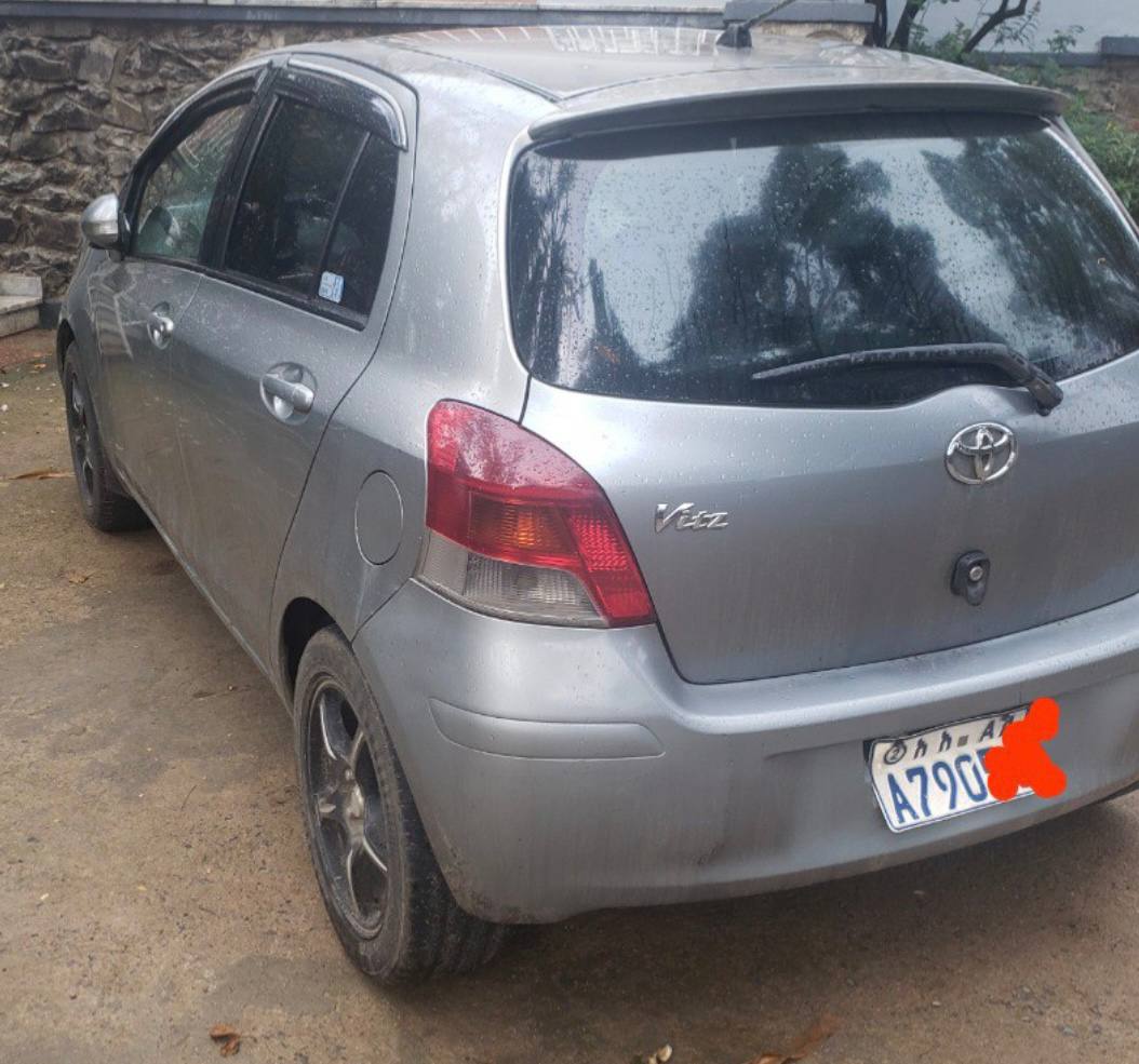 Toyota compact yaris 2009 - Image