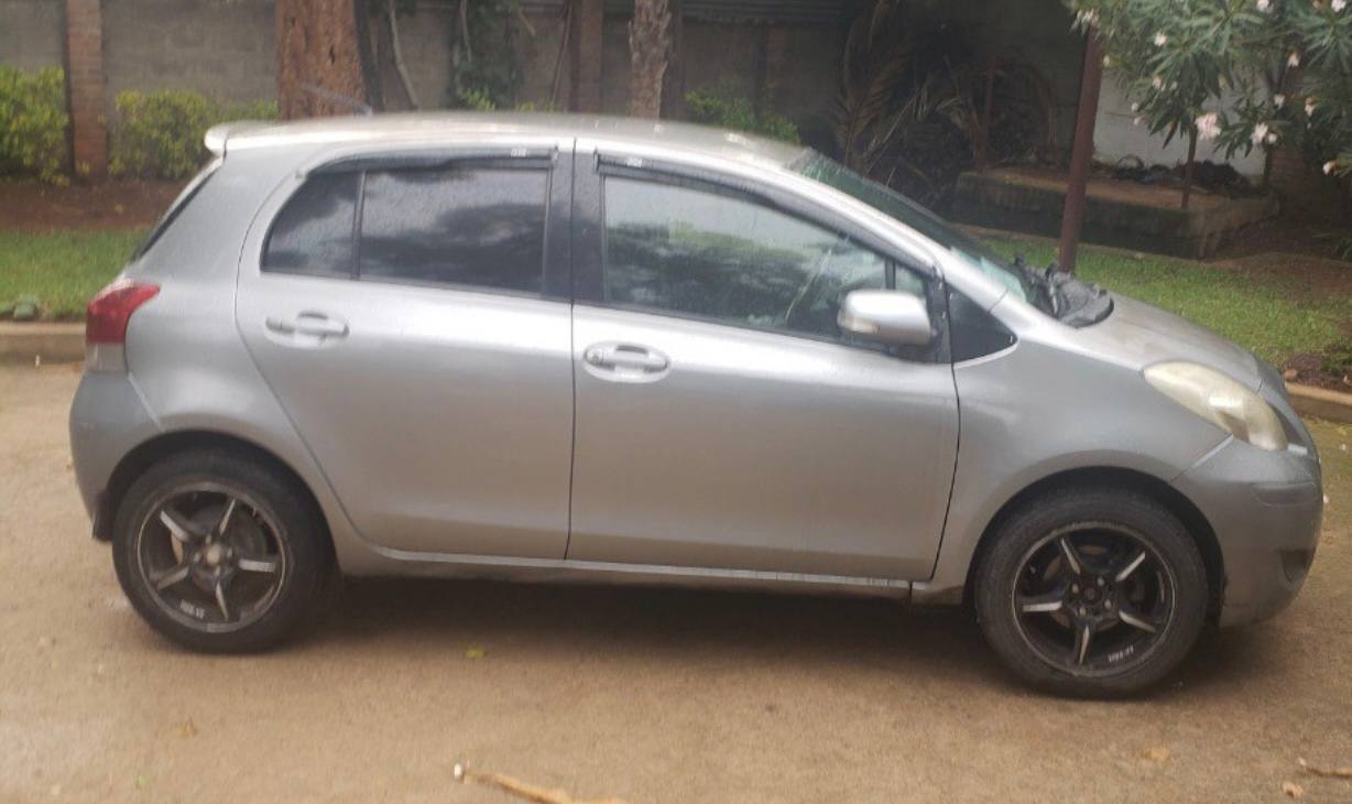Toyota compact yaris 2009 - Image