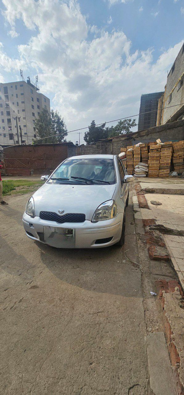 Toyota Vitz 2004