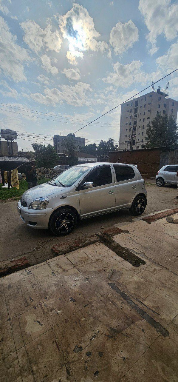 Toyota  Vitz 2004 - Image