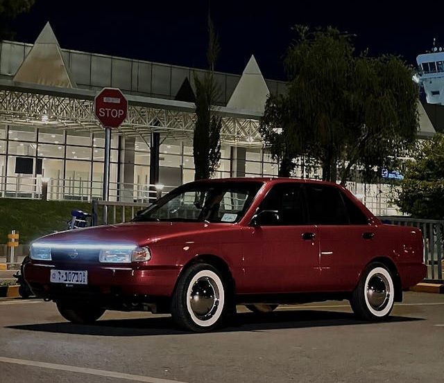 Nissan Sunny 