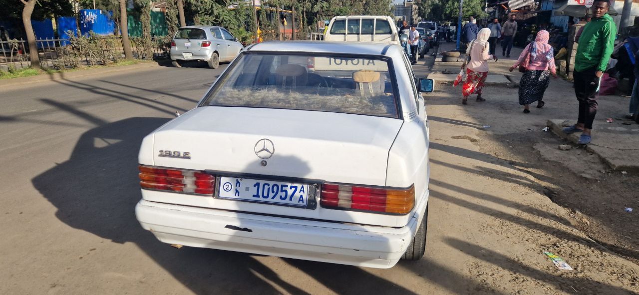 Mercedes Benz - Image