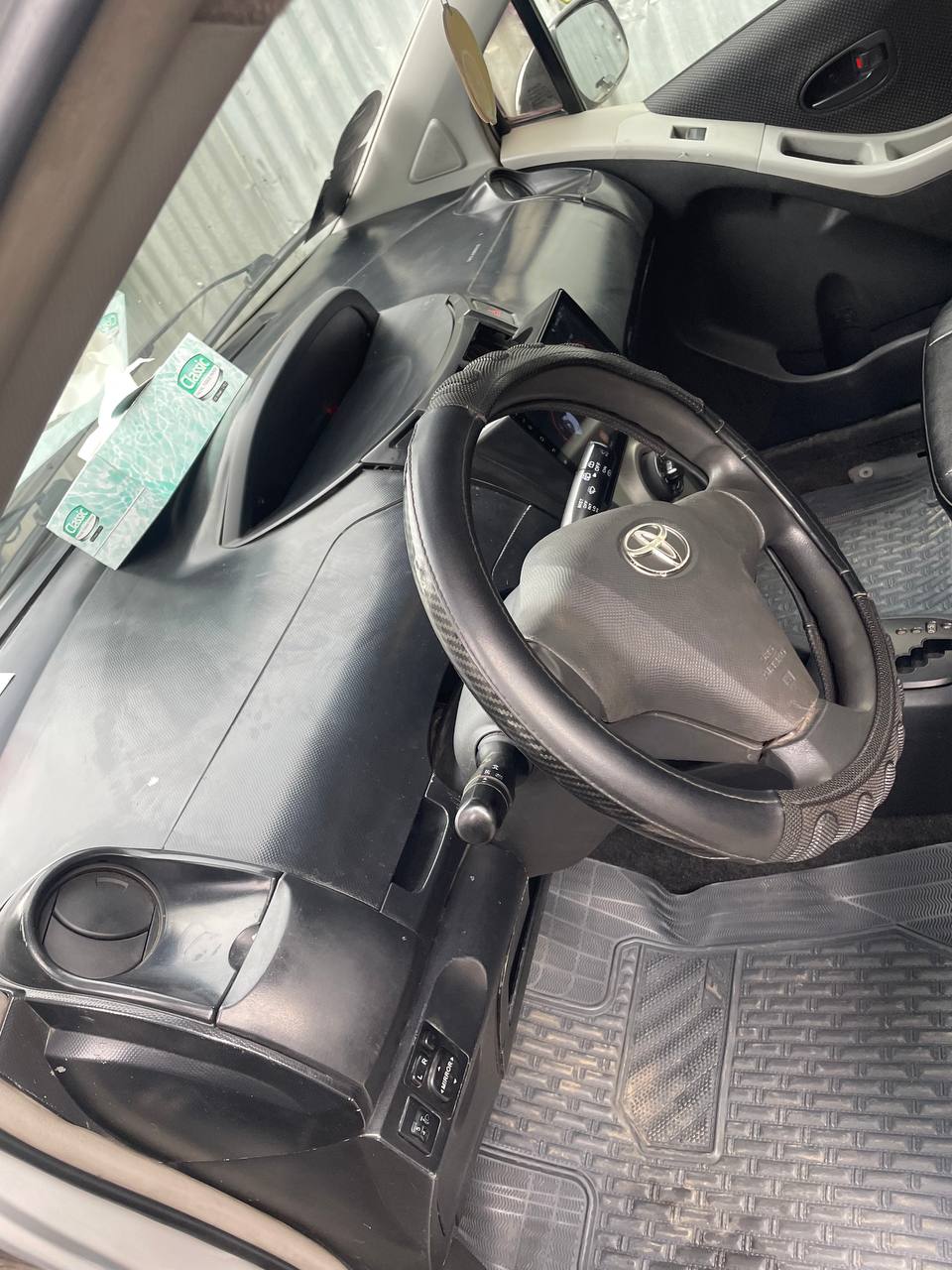 Toyota Yaris Compact - Image