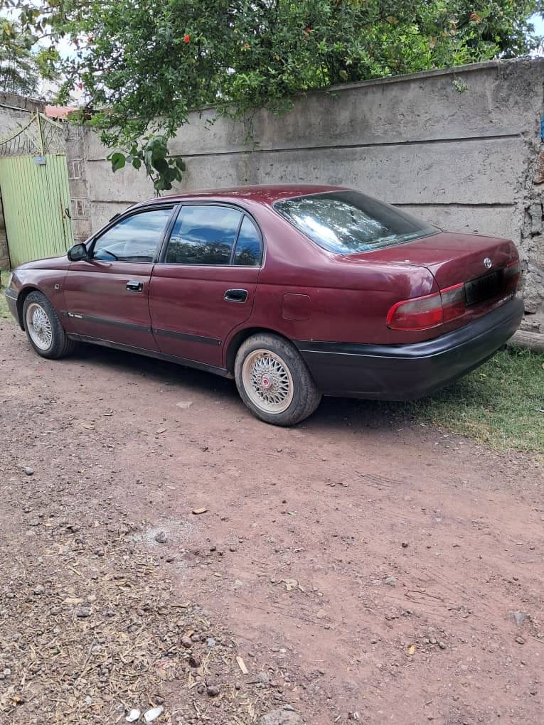 Toyota Carina E