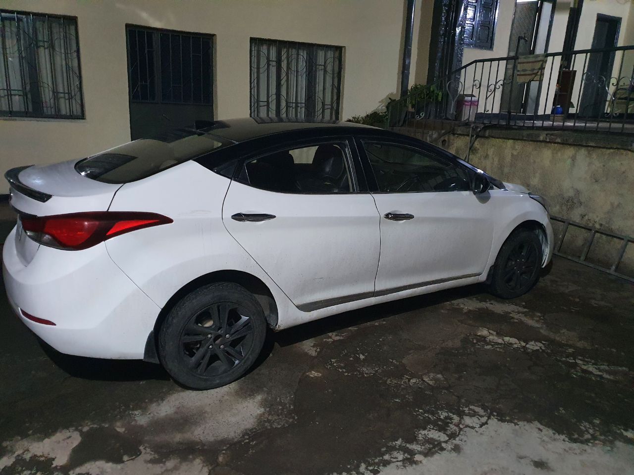 Hyundai Elantra - Image