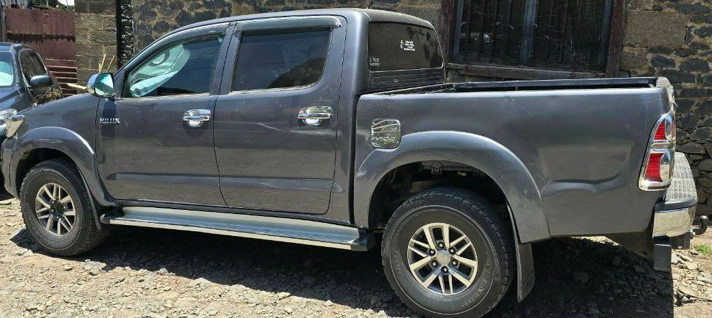 Toyota doublecap 2010 automatic