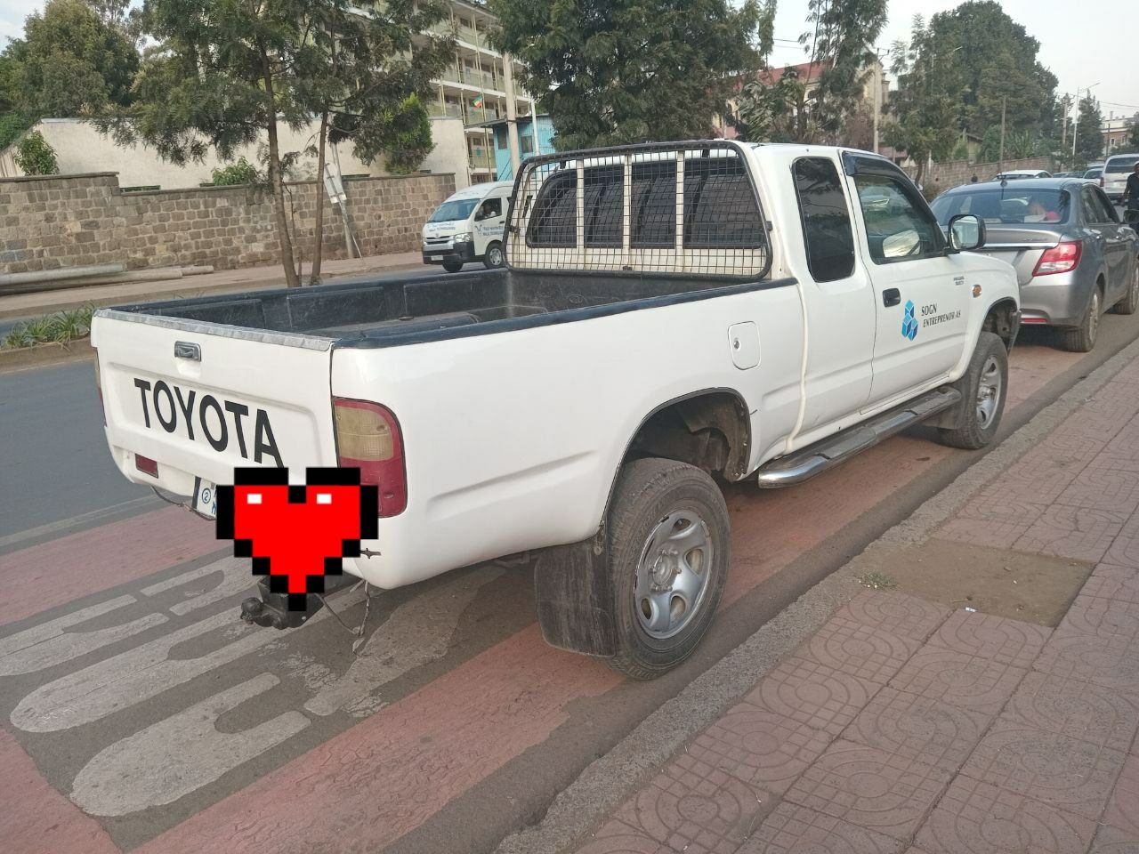 Toyota hilux 2LT 2000 - Image