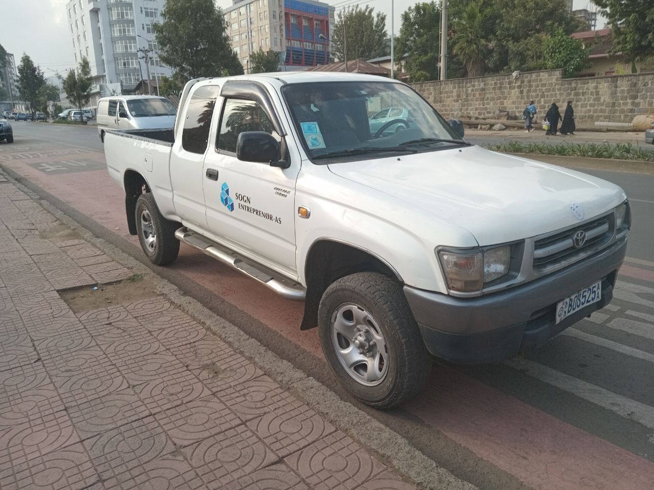 Toyota hilux 2LT 2000 - Image