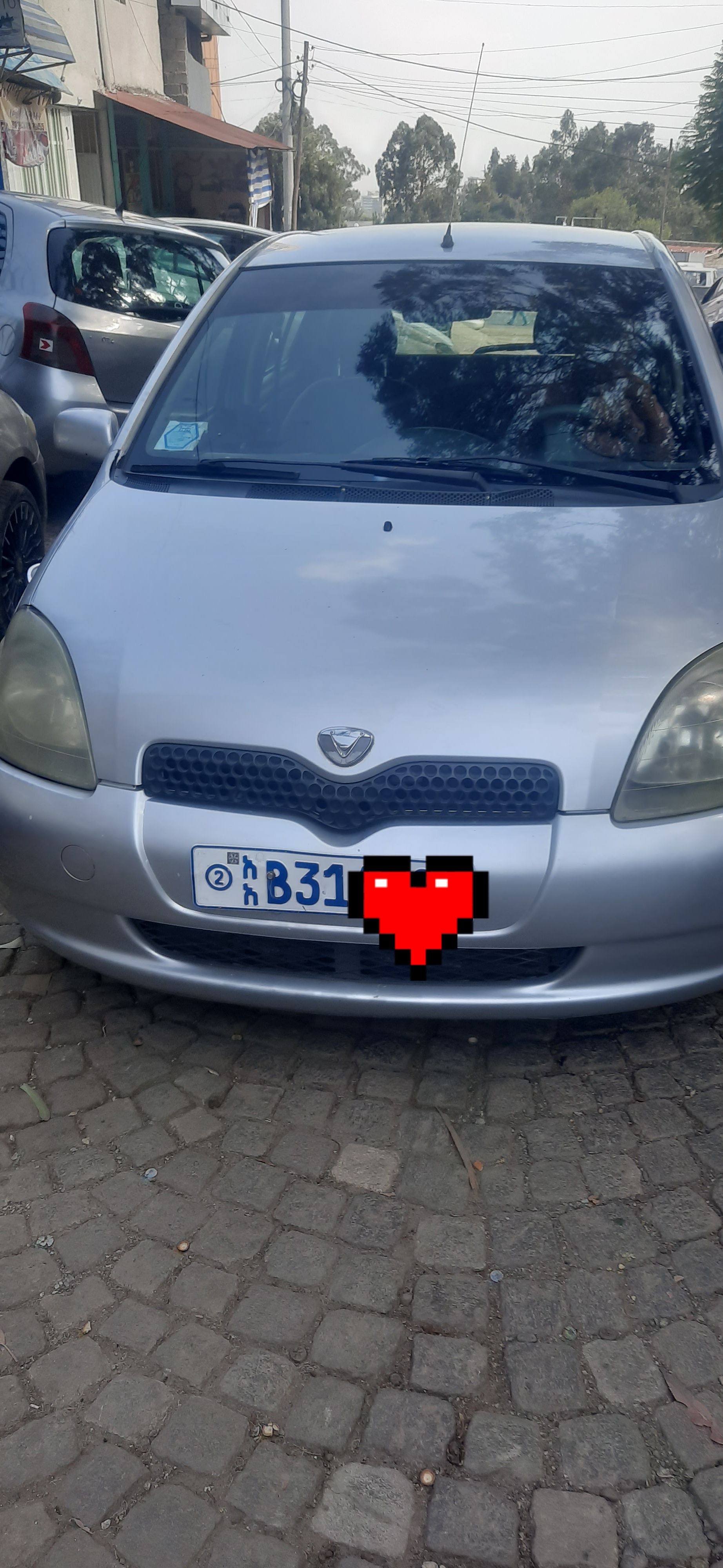 Toyota vitz 2001