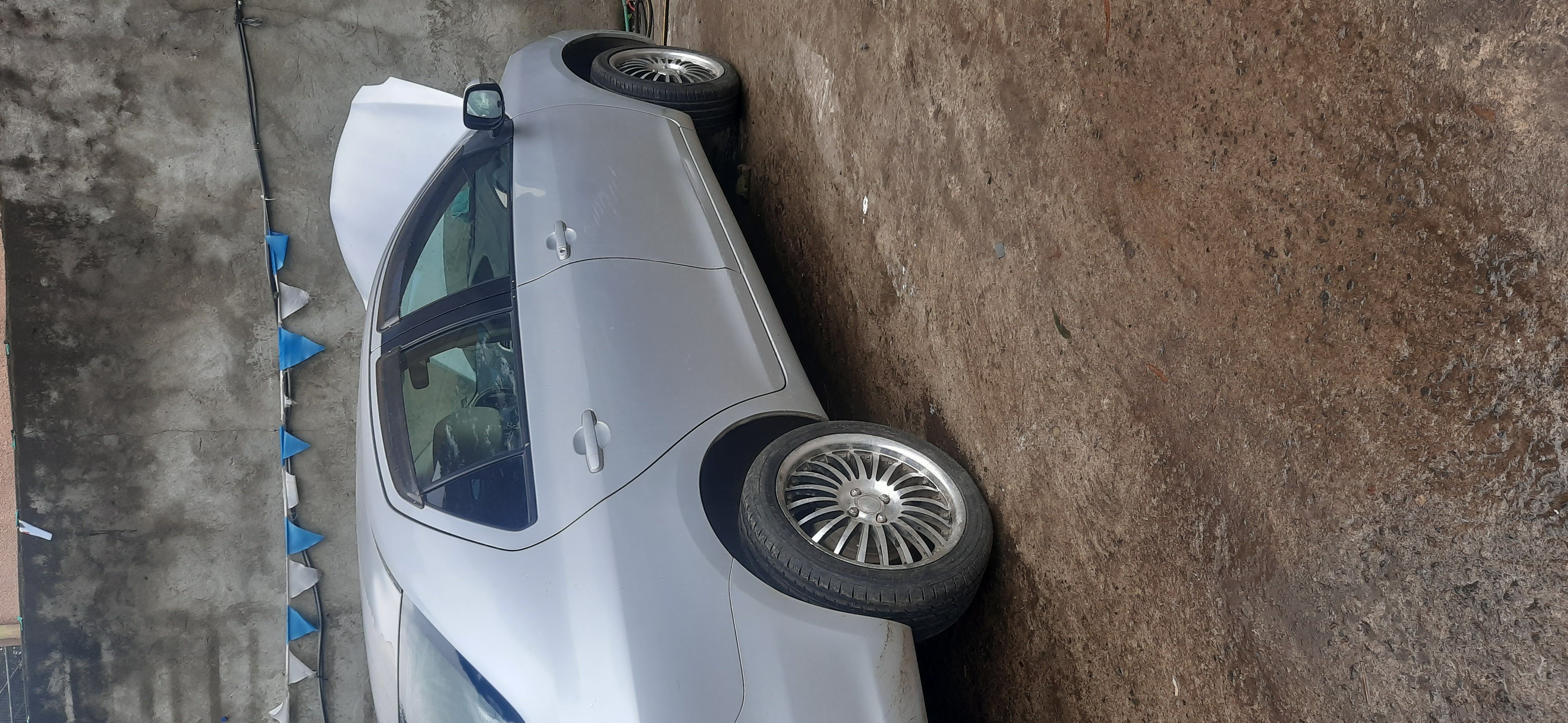 Toyota yaris belta 2010