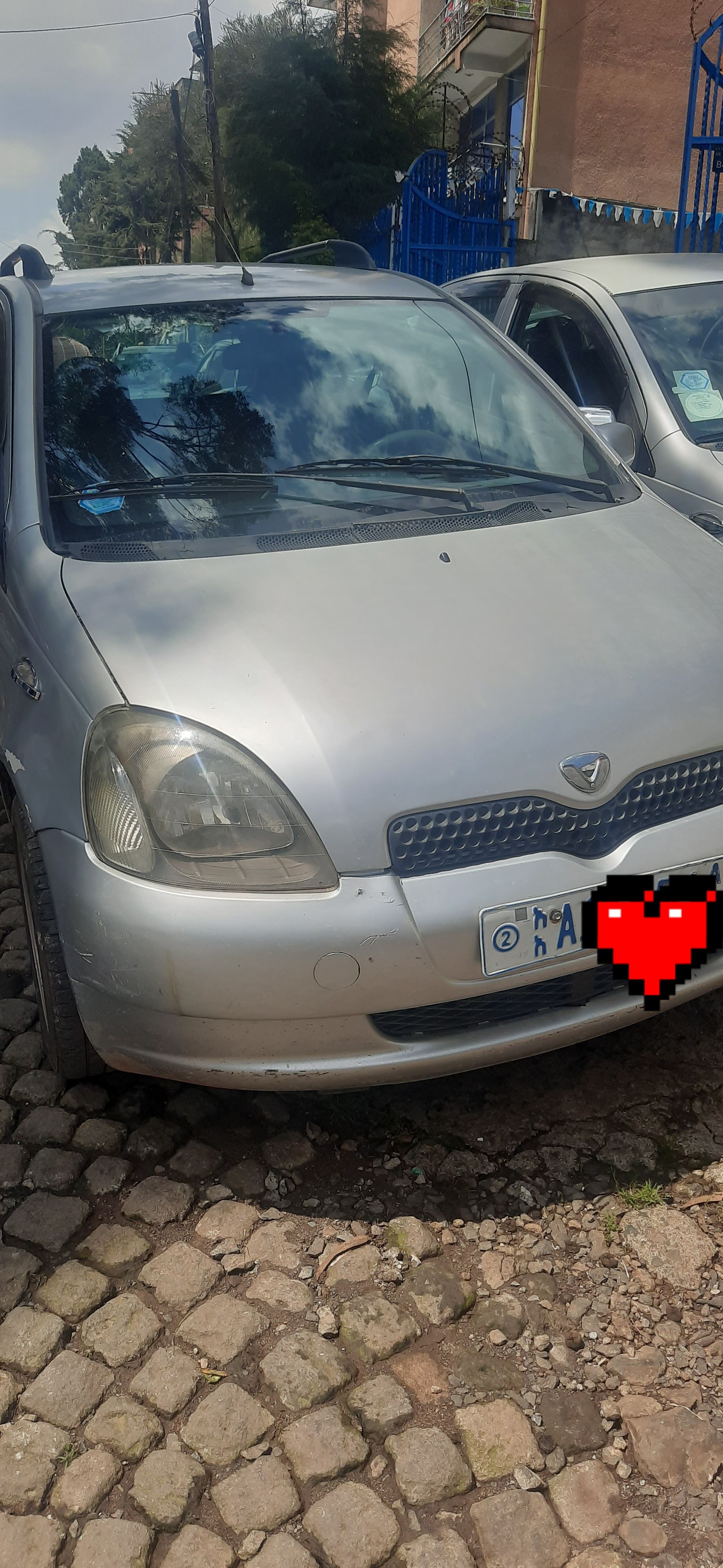 Toyota vitz 2000