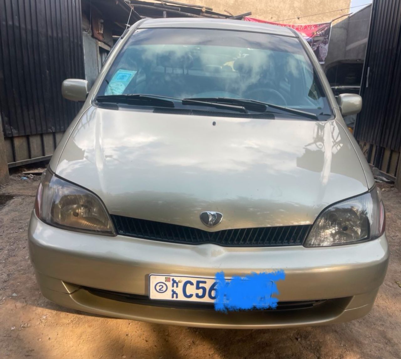 Toyota platz 2001 - Image