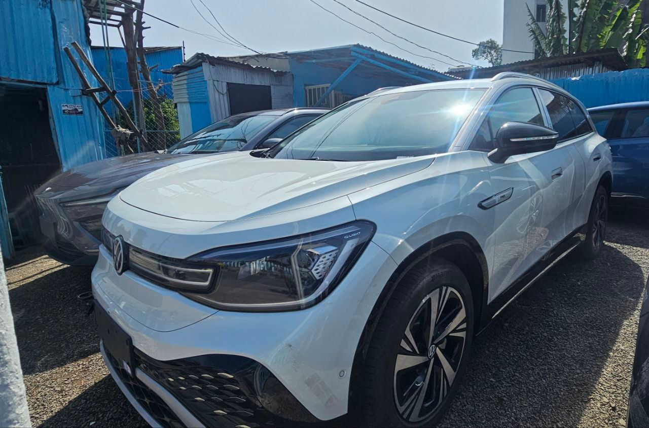  ID.6  Pro Crozz 2024 Volkswagen  