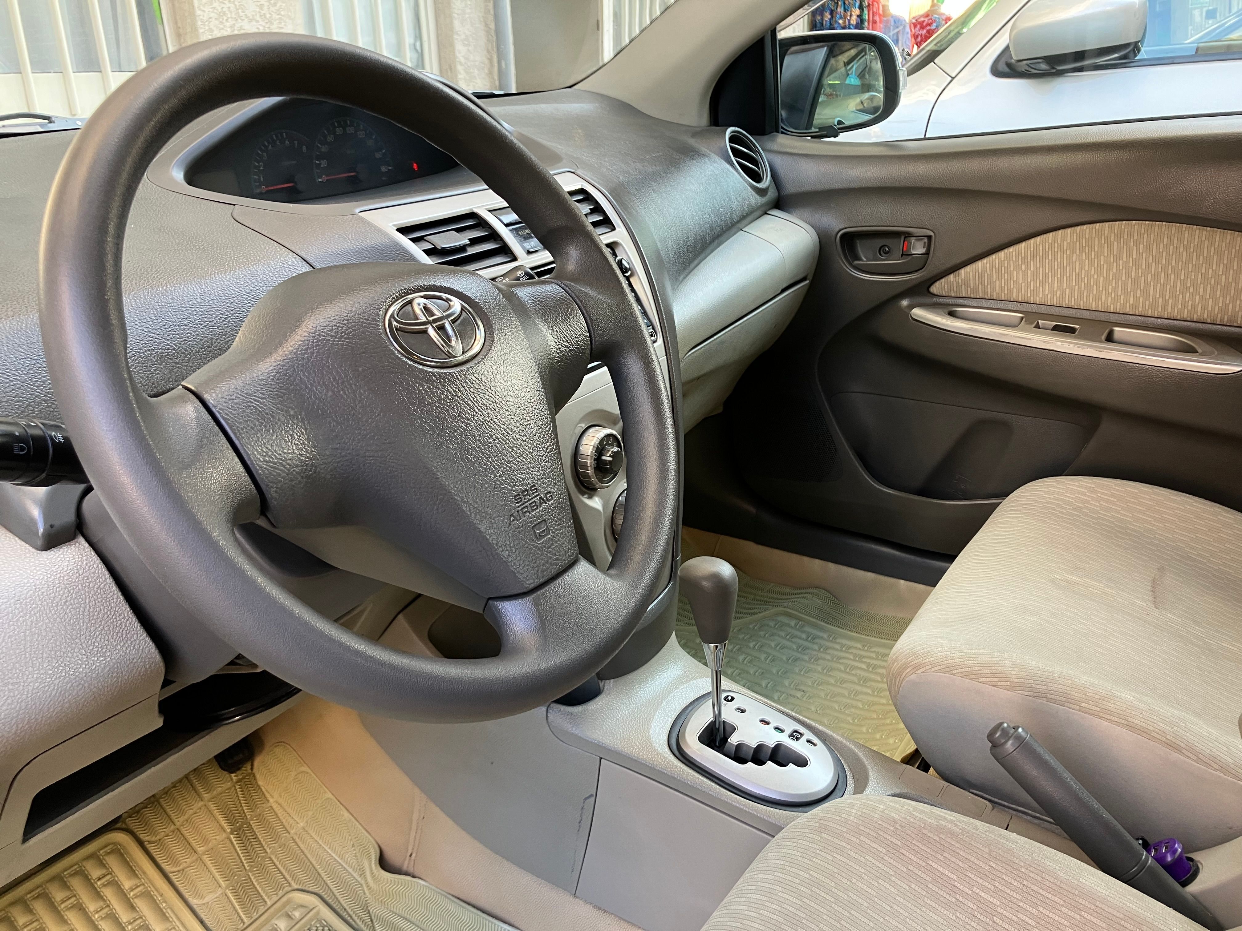 Toyota Yaris Belta 2010 - Image