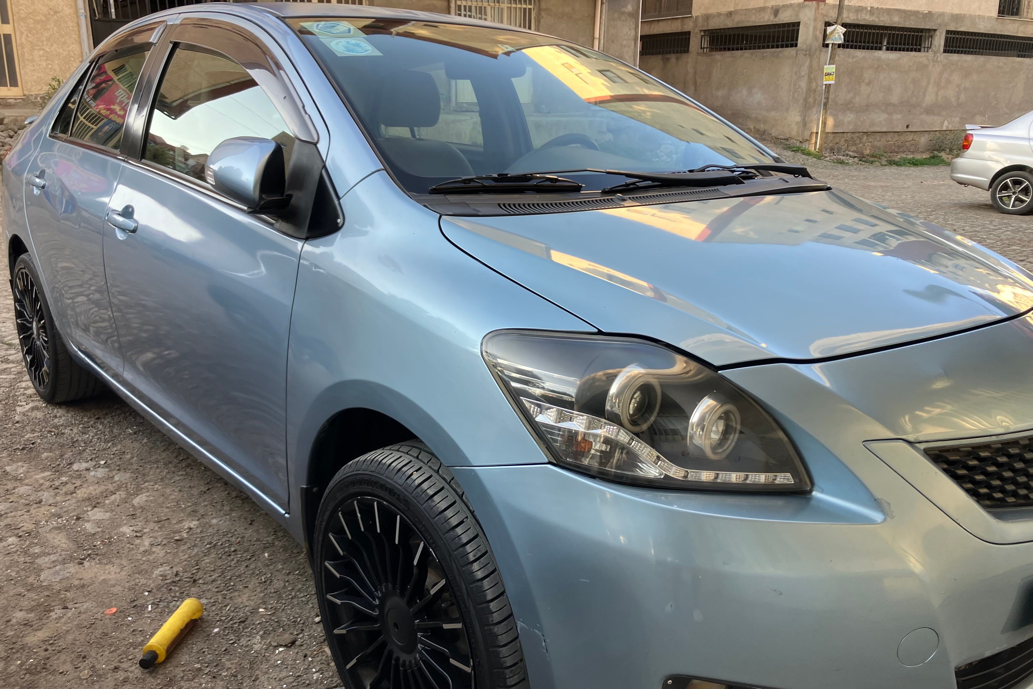Toyota Yaris Belta 2010 - Image
