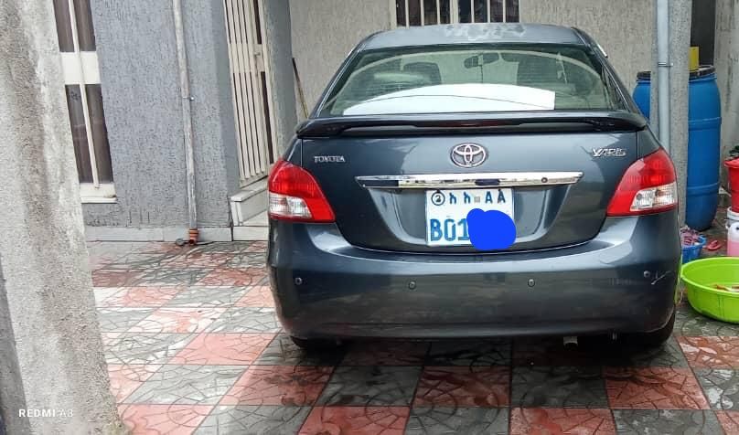 Toyota Yaris Sedan 2010