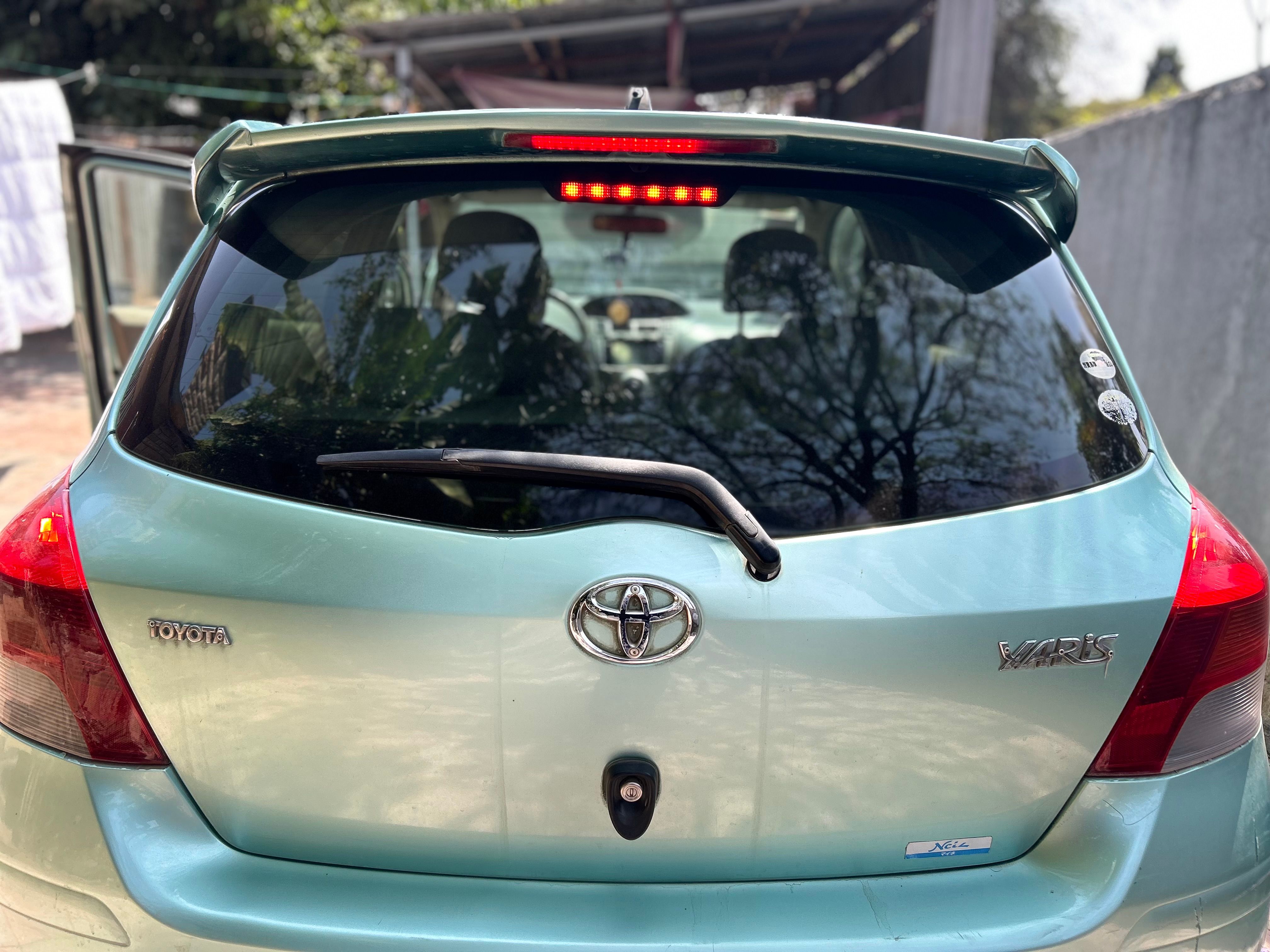 Yaris Compact 2010 - Image