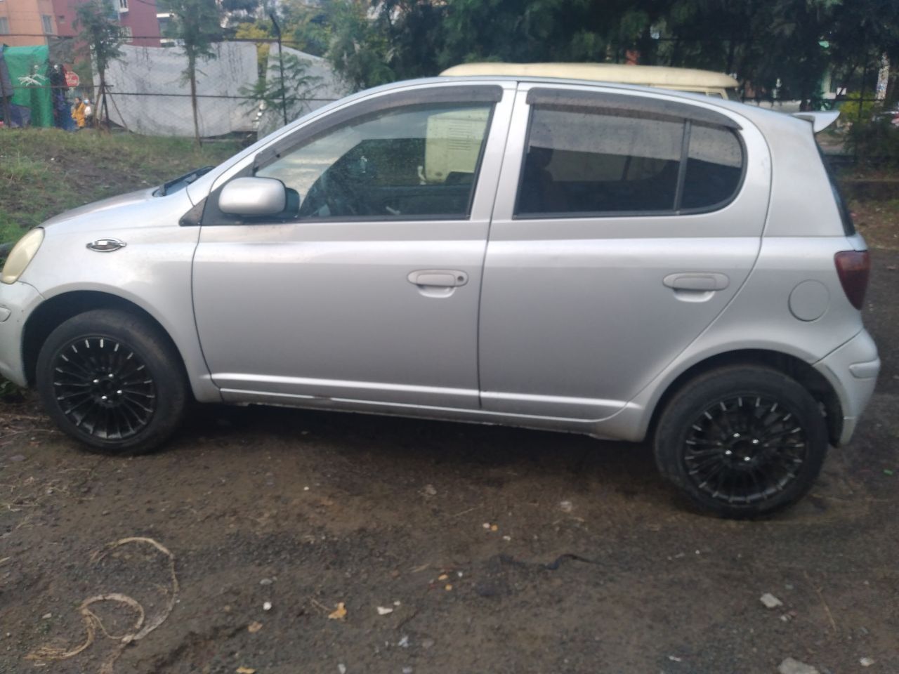 Toyota Vitz 2004