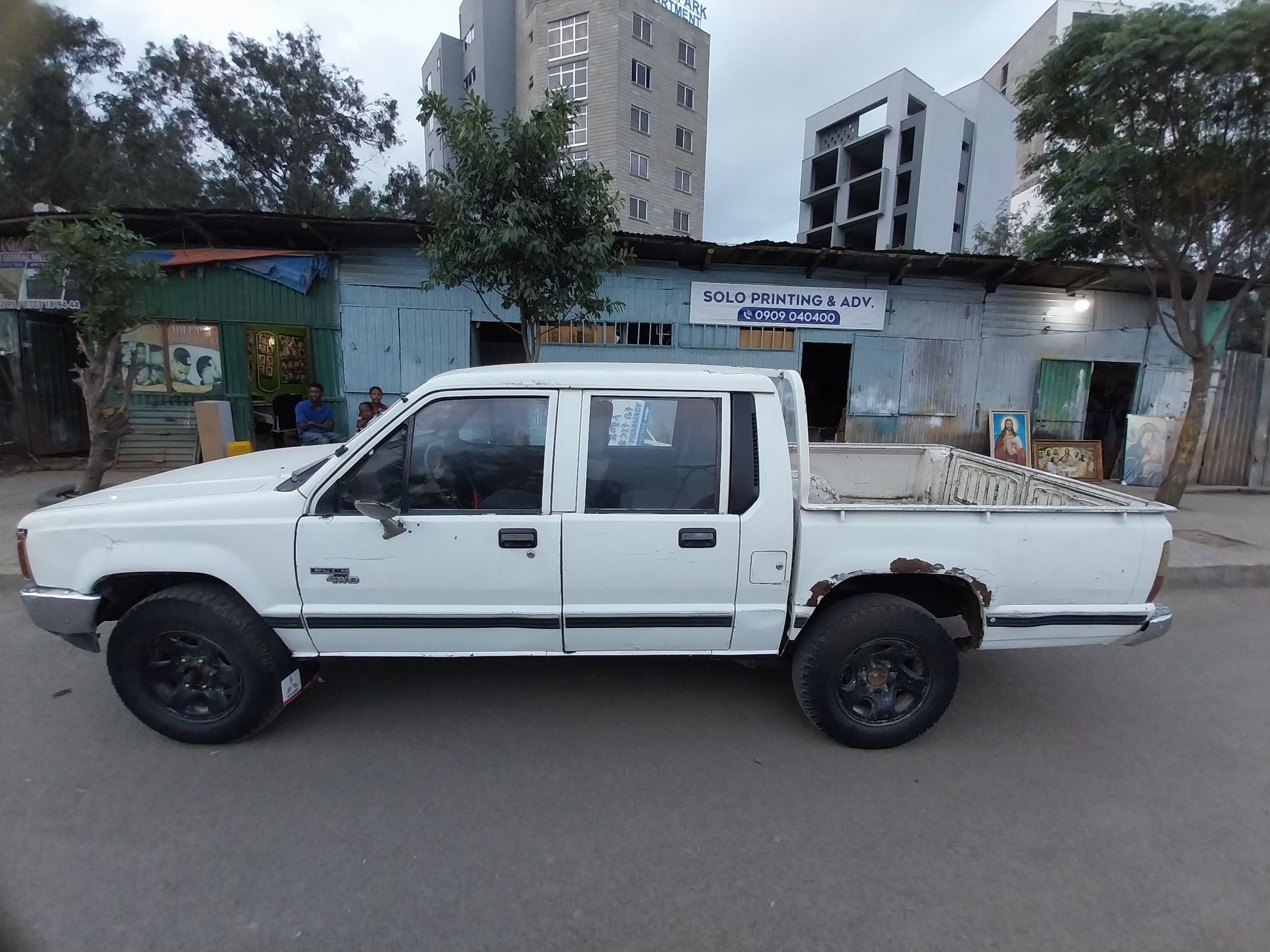 Mistibushi pickup 1991 - Image