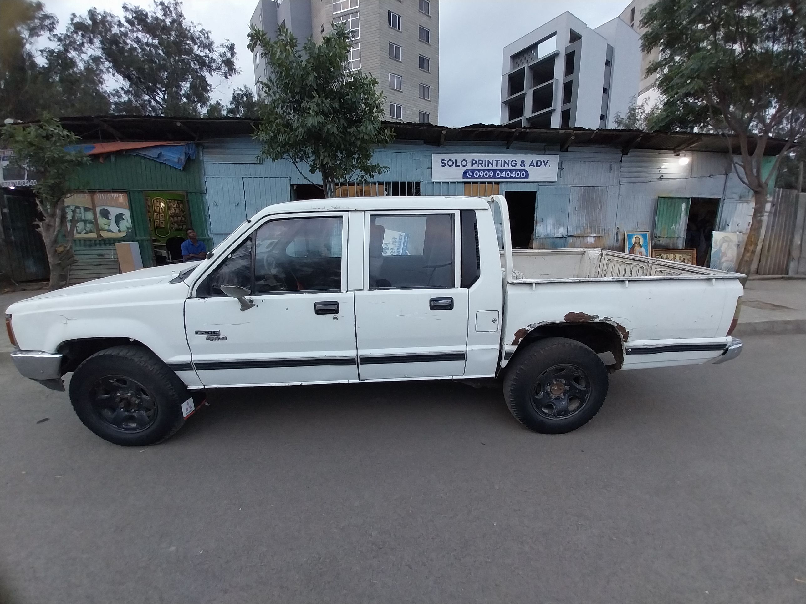 Mistibushi pickup 1991 - Image