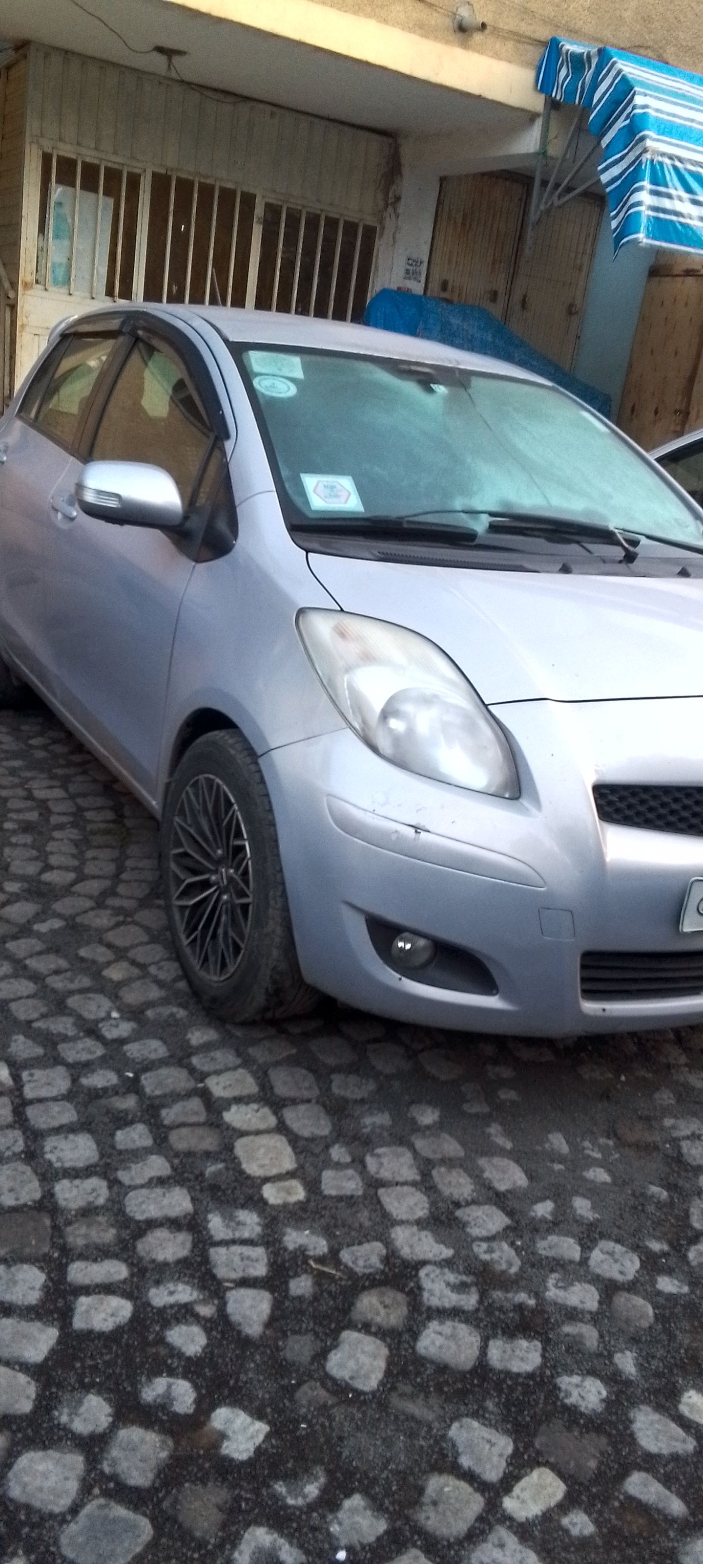 Toyota compact Yaris 2010 - Image