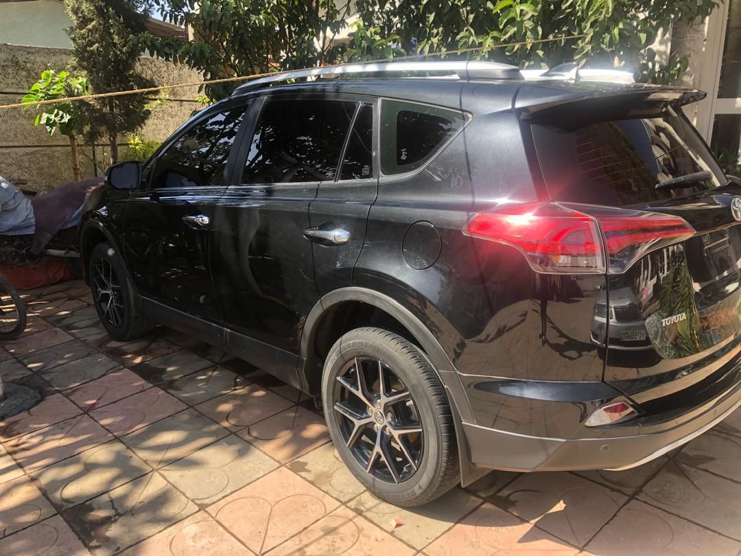 Toyota Rav 4 - Image