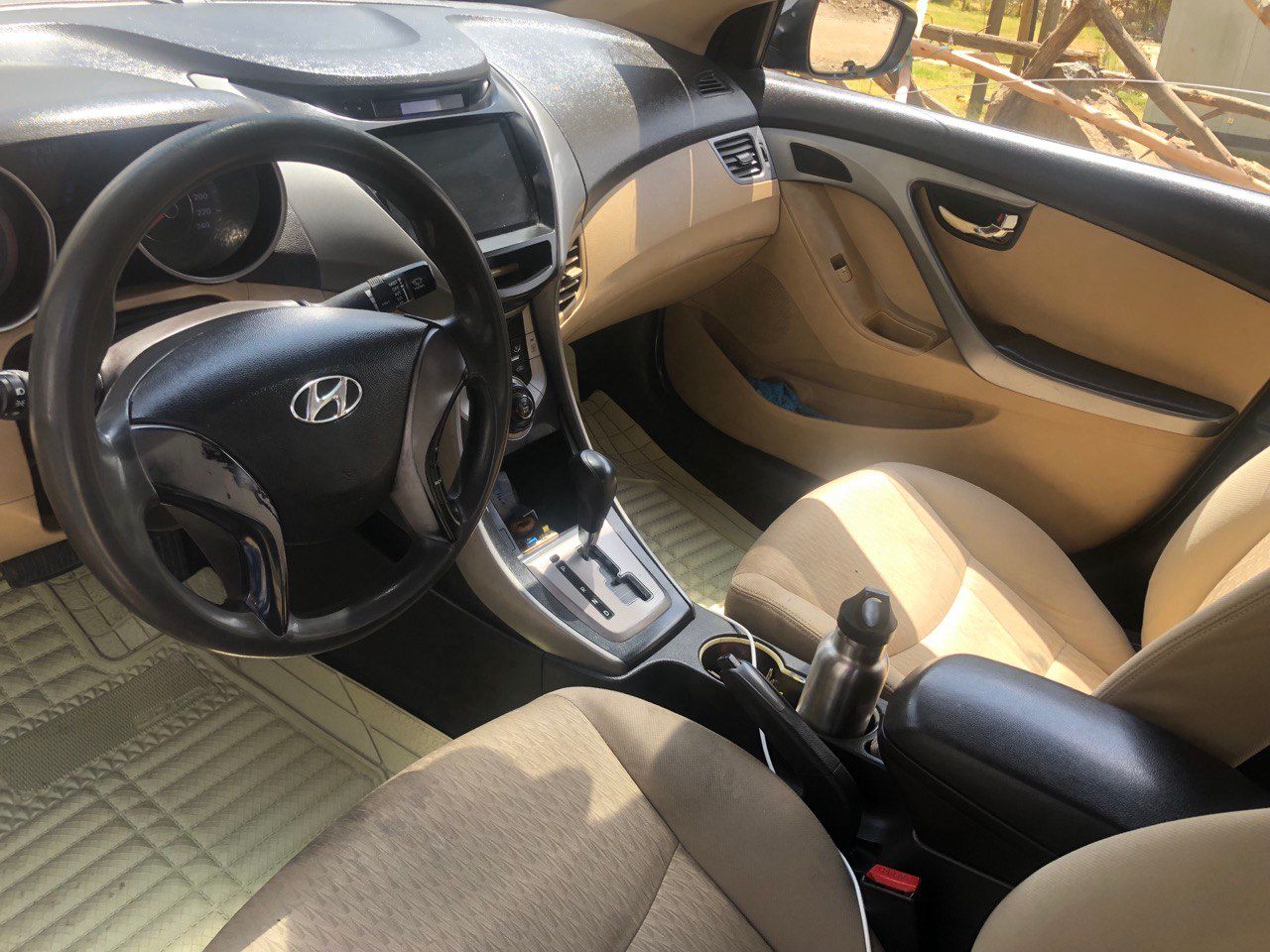 Hyundai Elantra 2012 - Image