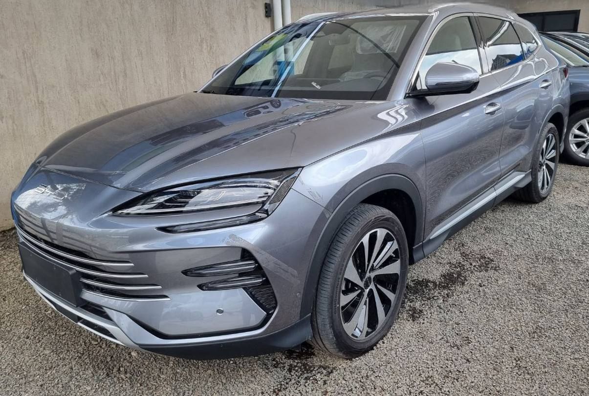 byd song plus        50% with bank  - Image