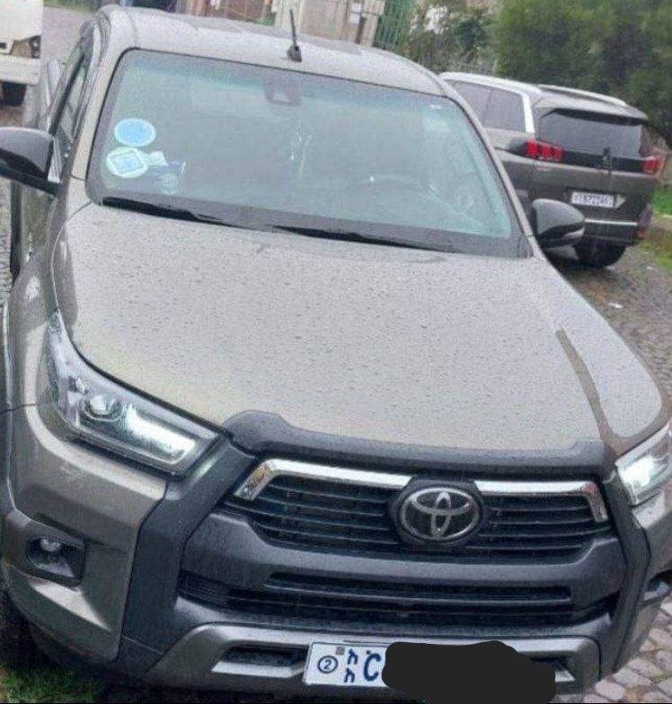 Toyota invincible 2021 - Image