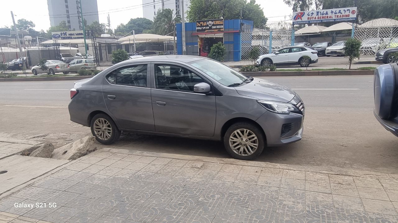Mitsubishi Attrage - Image