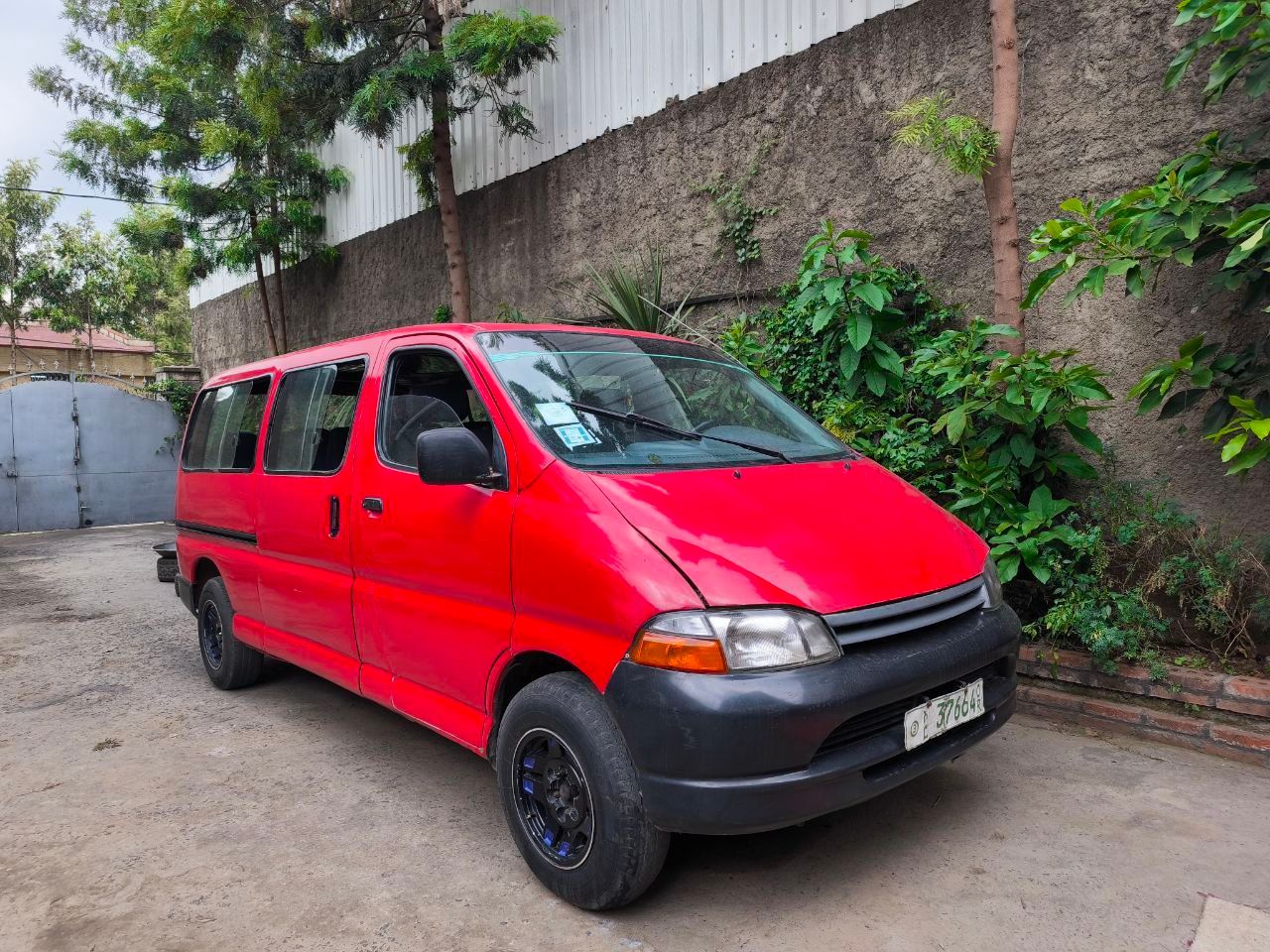 Toyota Dolphin 2LT – 1998 - Image