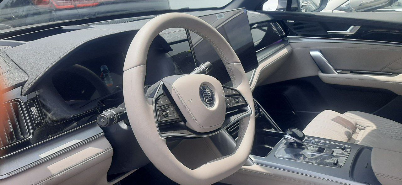 BYD TANG HYBRID  SMART DRIVE 2025 - Image
